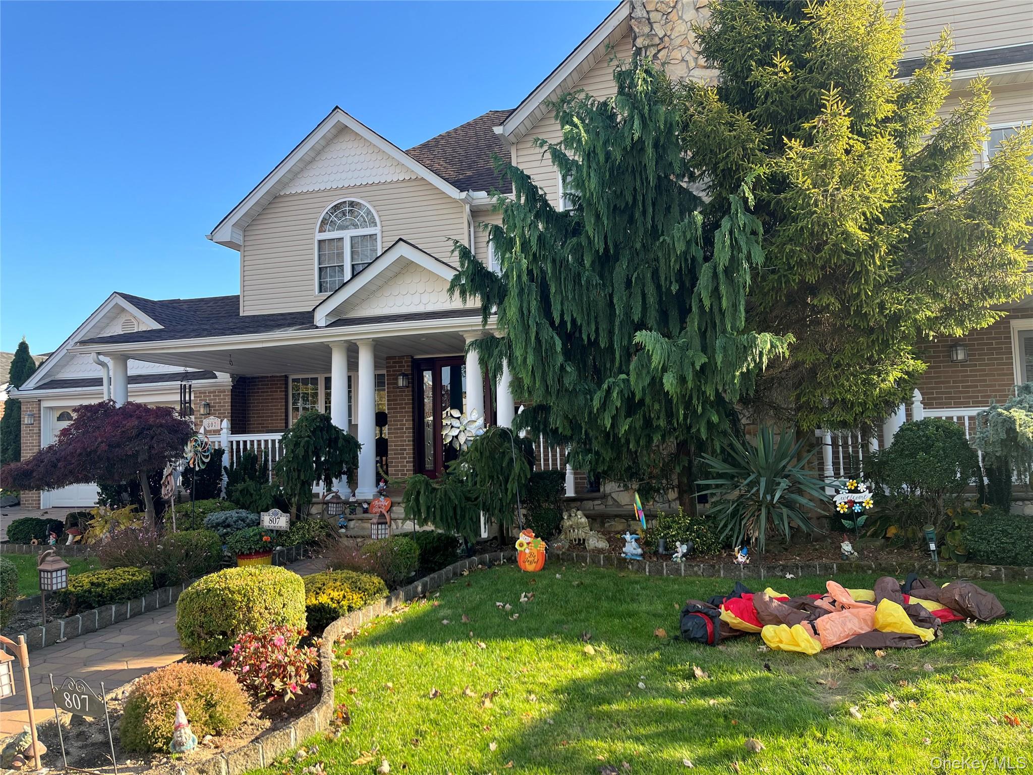 #1 photo, 807 Cypress Drive, Franklin Square , NY 11010