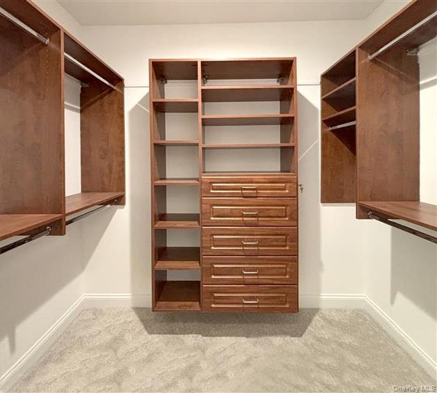 #6 photo, 471 Pacing Way, Westbury , NY 11590