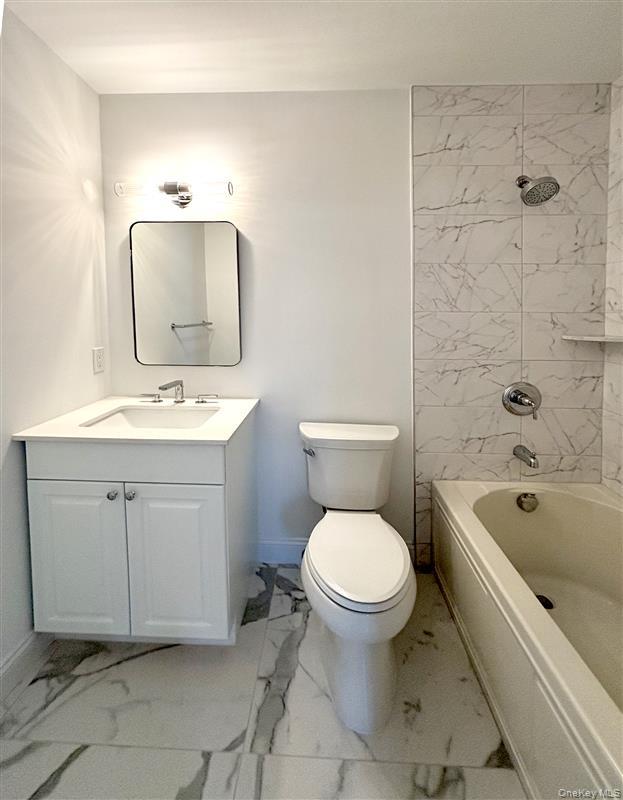 #9 photo, 471 Pacing Way, Westbury , NY 11590