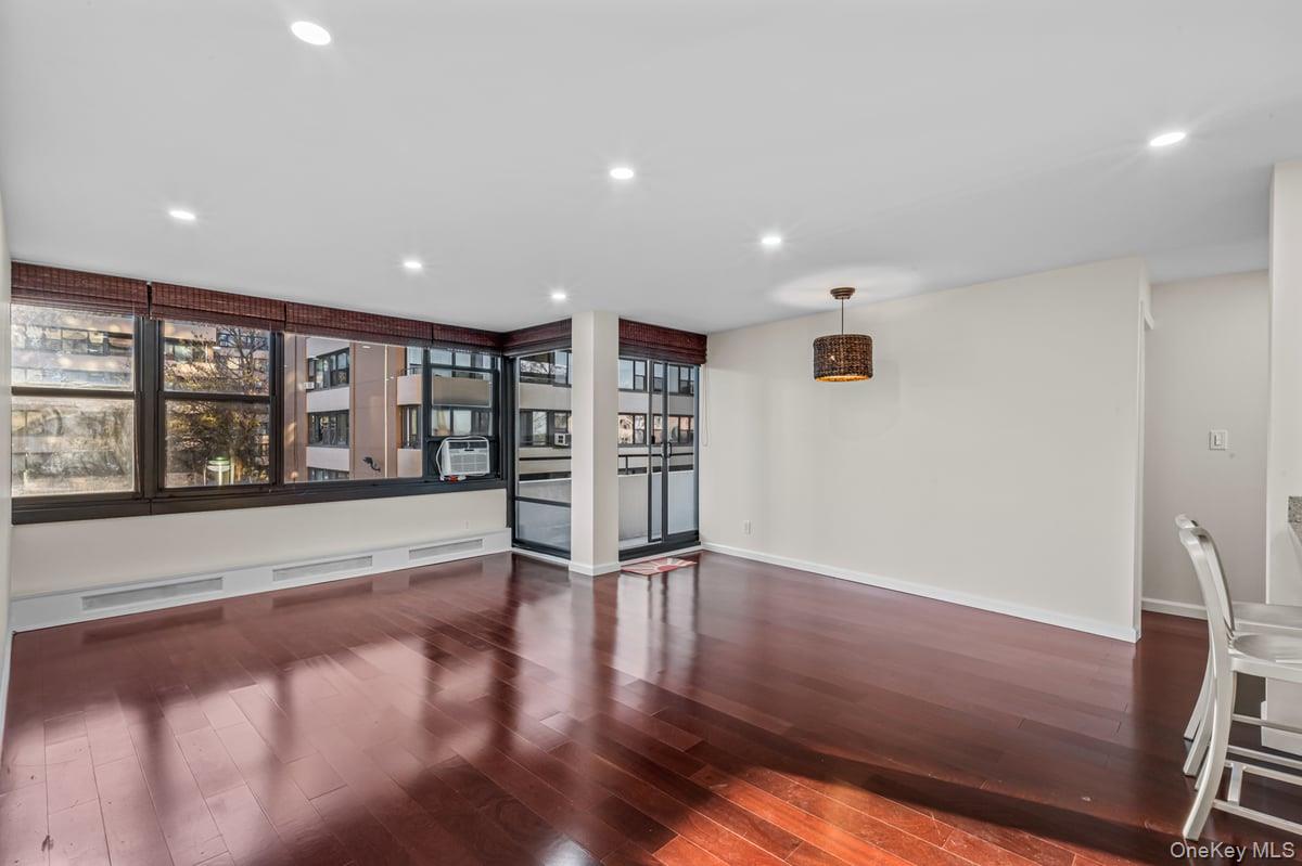 #4 photo, 168-11 12th Avenue, Beechhurst , NY 11357