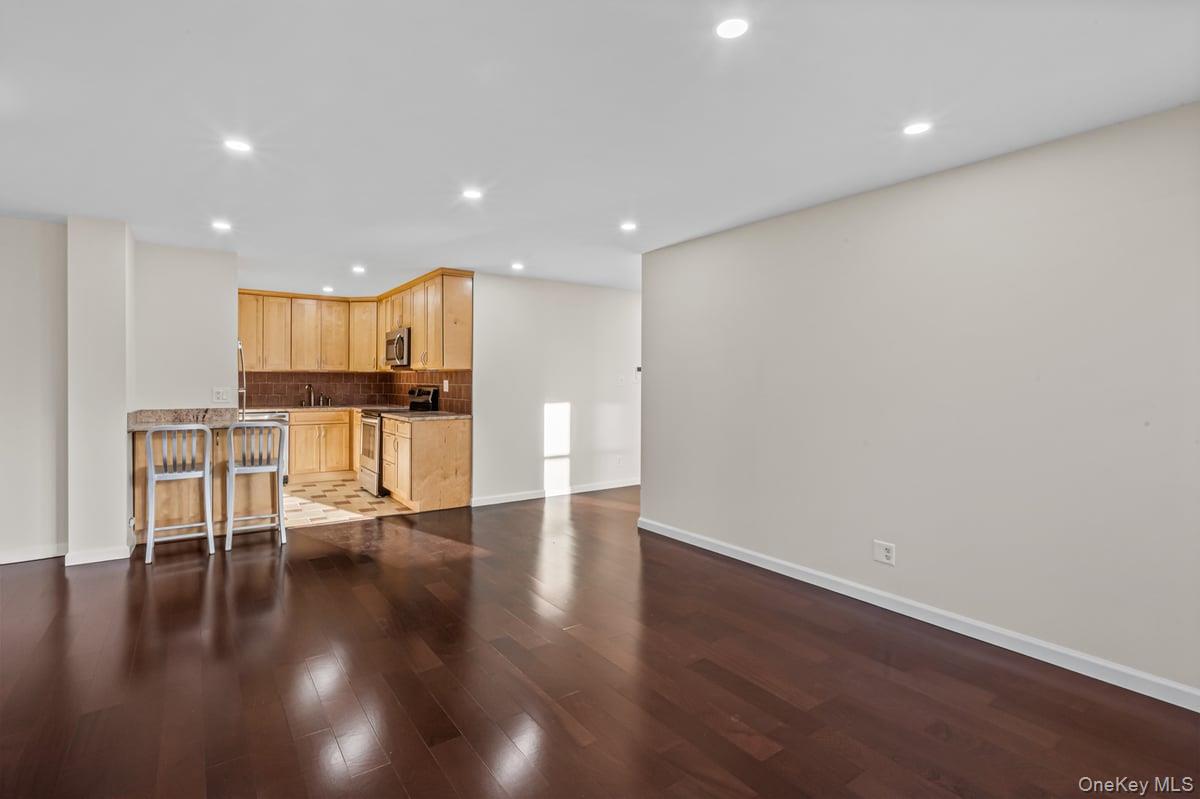 #7 photo, 168-11 12th Avenue, Beechhurst , NY 11357