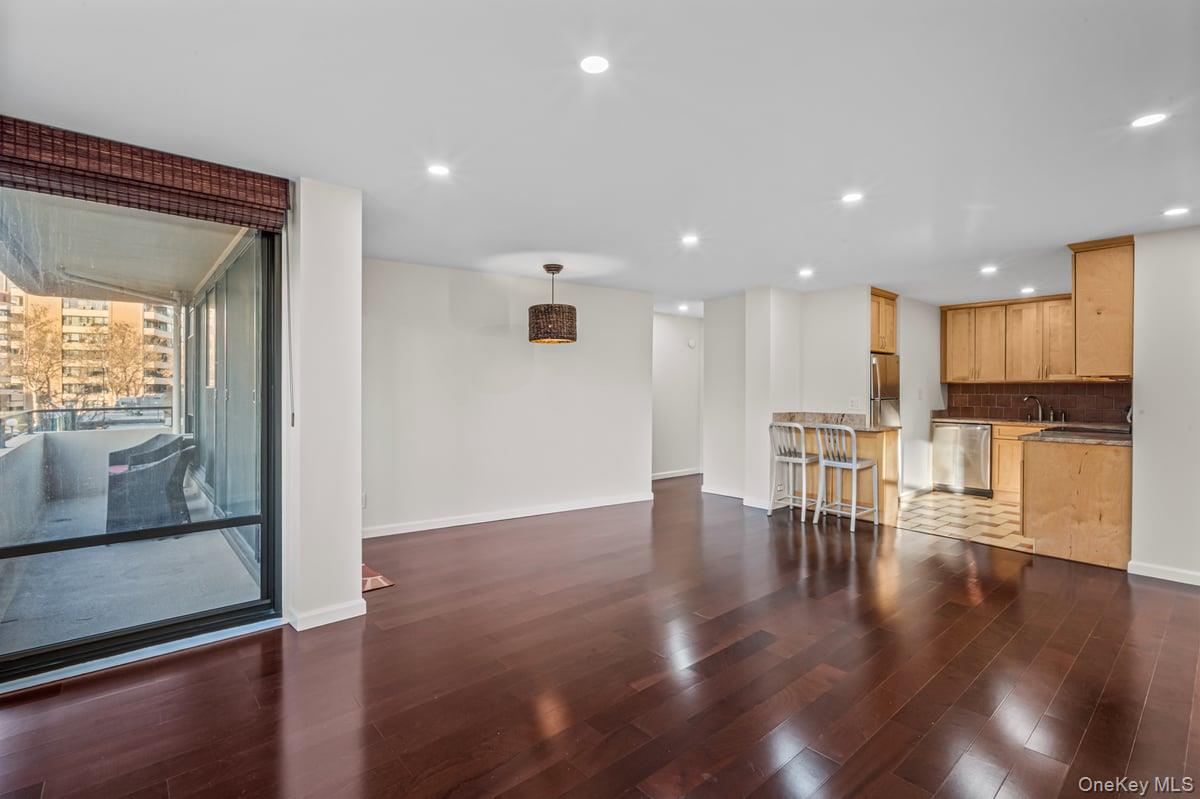 #8 photo, 168-11 12th Avenue, Beechhurst , NY 11357