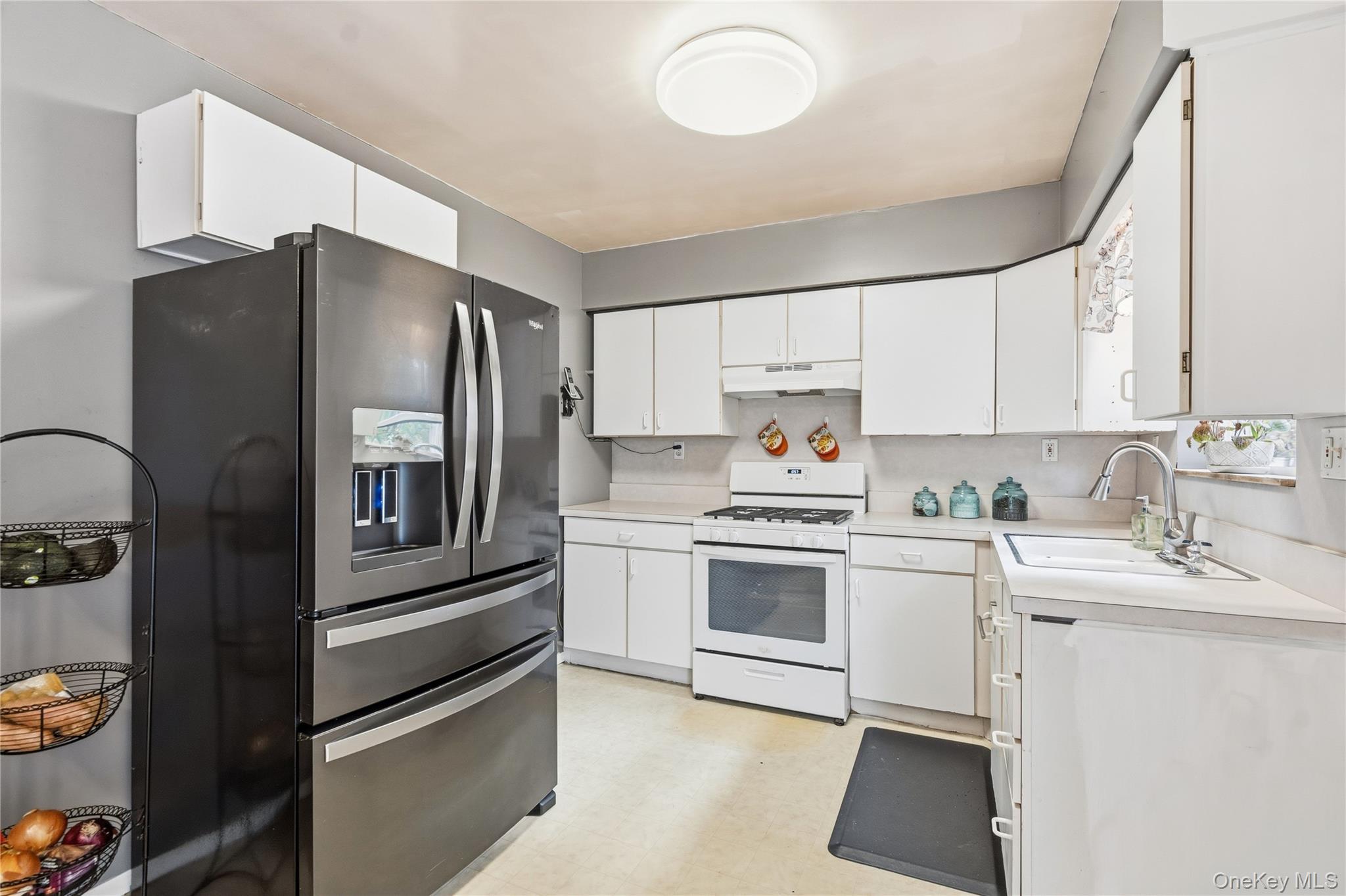 #6 photo, 42 Fig Street, Central Islip , NY 11722