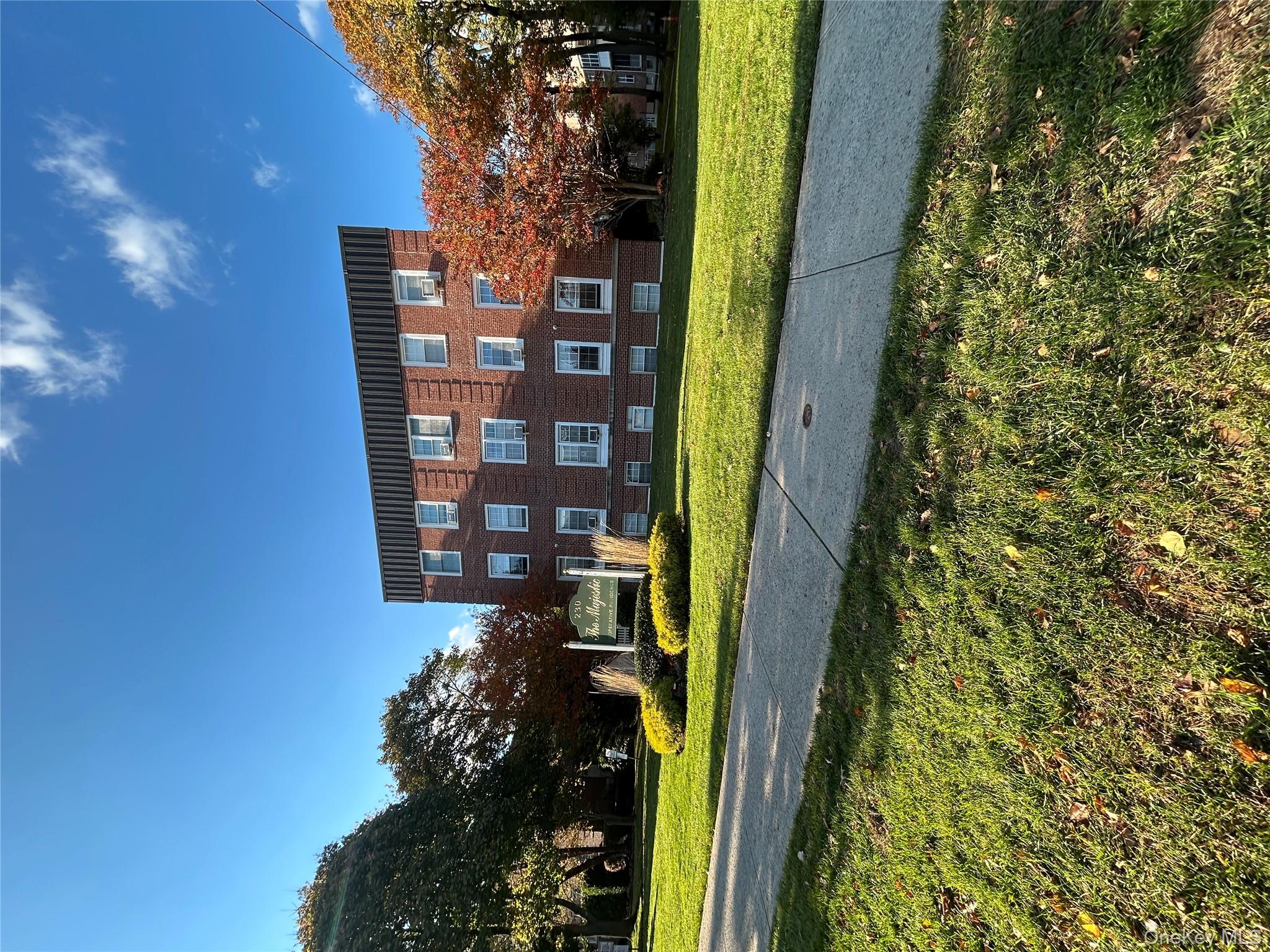 #8 photo, 230 Central Ave, Lawrence , NY 11559