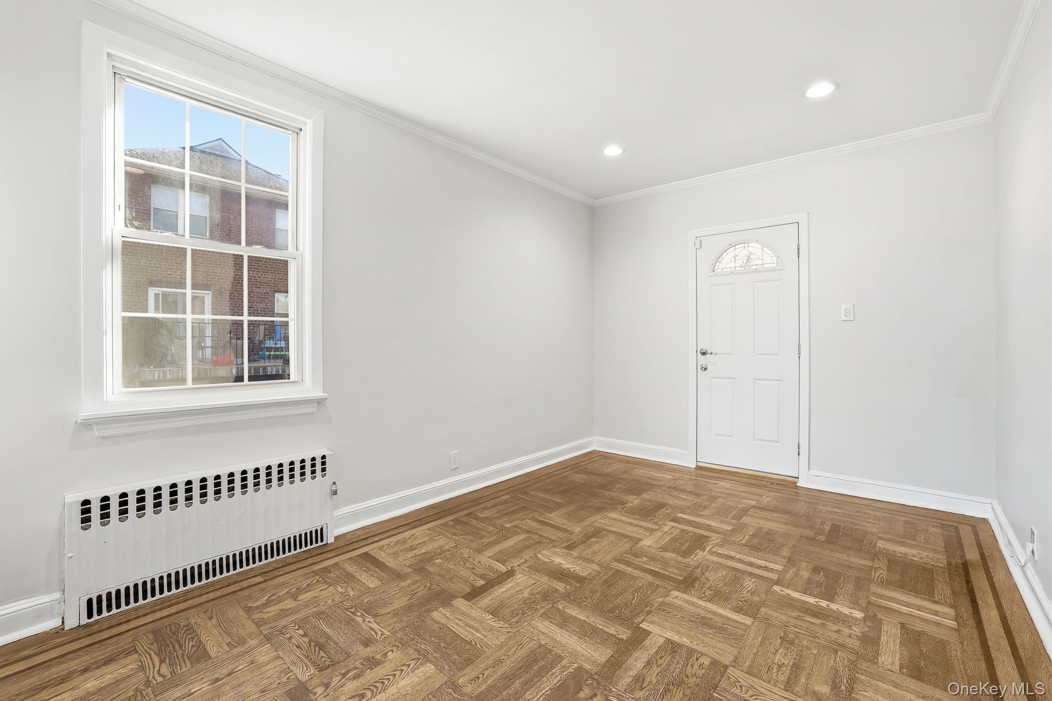 #10 photo, 2015 Tenbroeck Avenue, Bronx , NY 10461