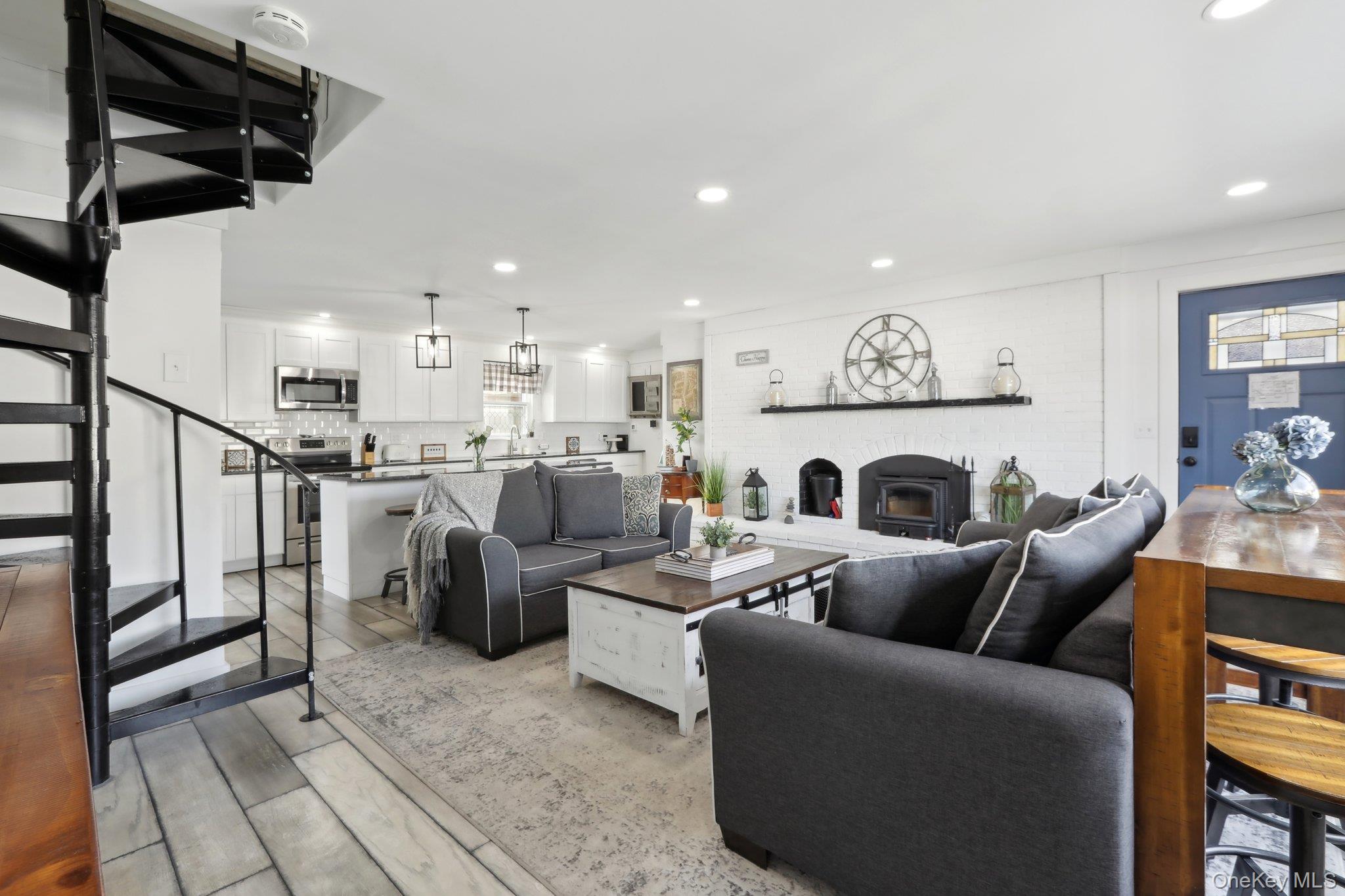 #19 photo, 24 Woodlands Terrace, Greenwood Lake , NY 10925