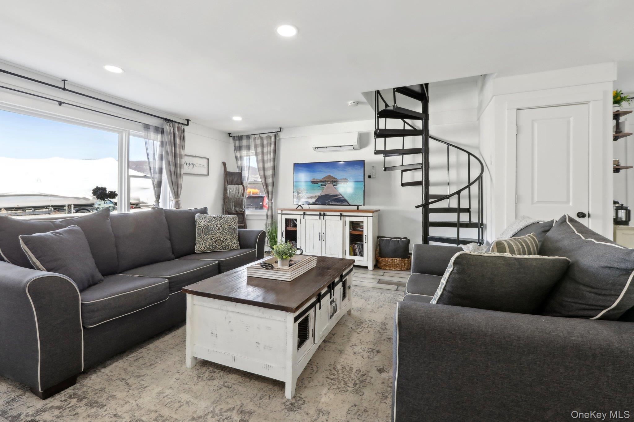 #7 photo, 24 Woodlands Terrace, Greenwood Lake , NY 10925