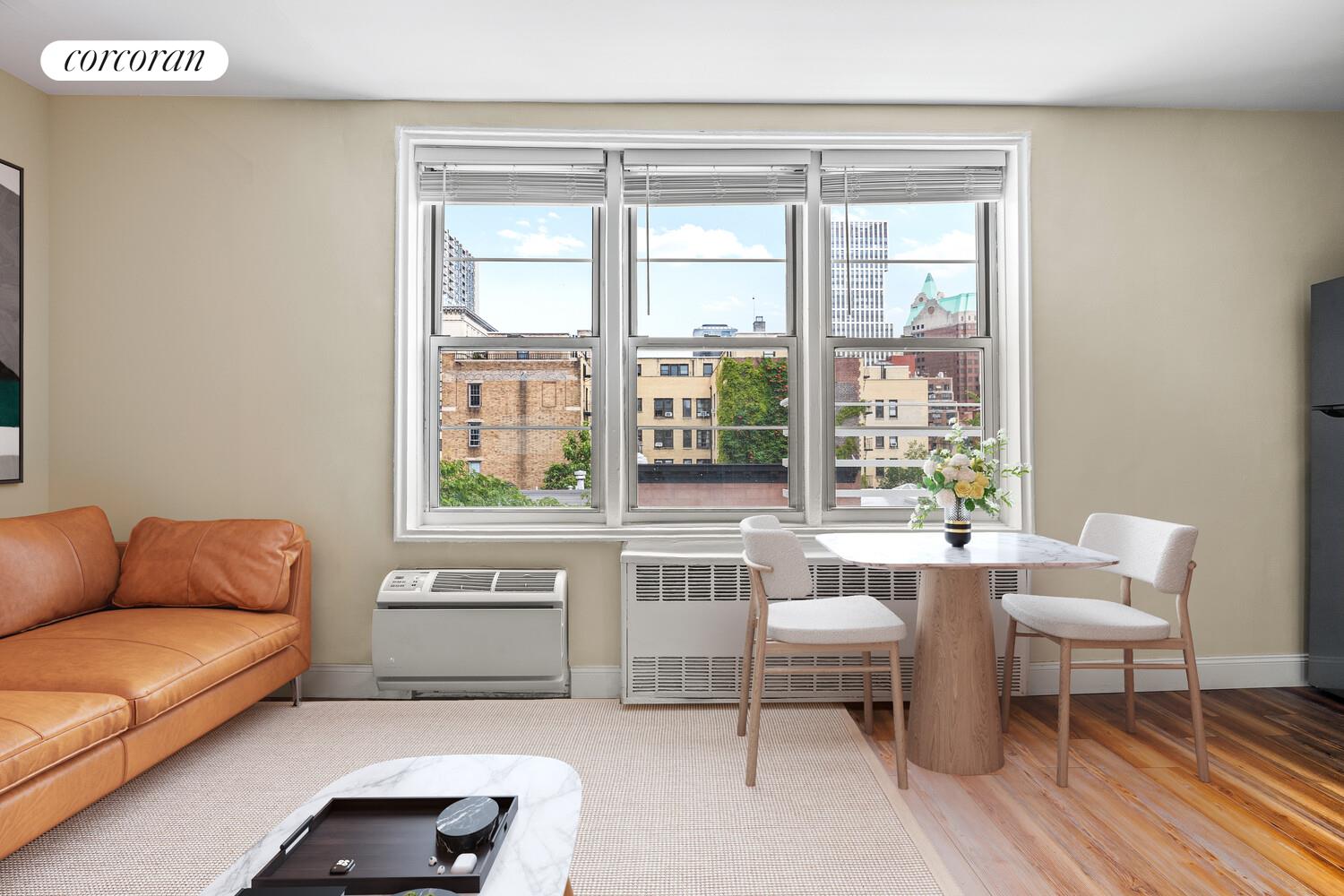 #4 photo, 130 HICKS Street, Brooklyn Heights , NY 11201