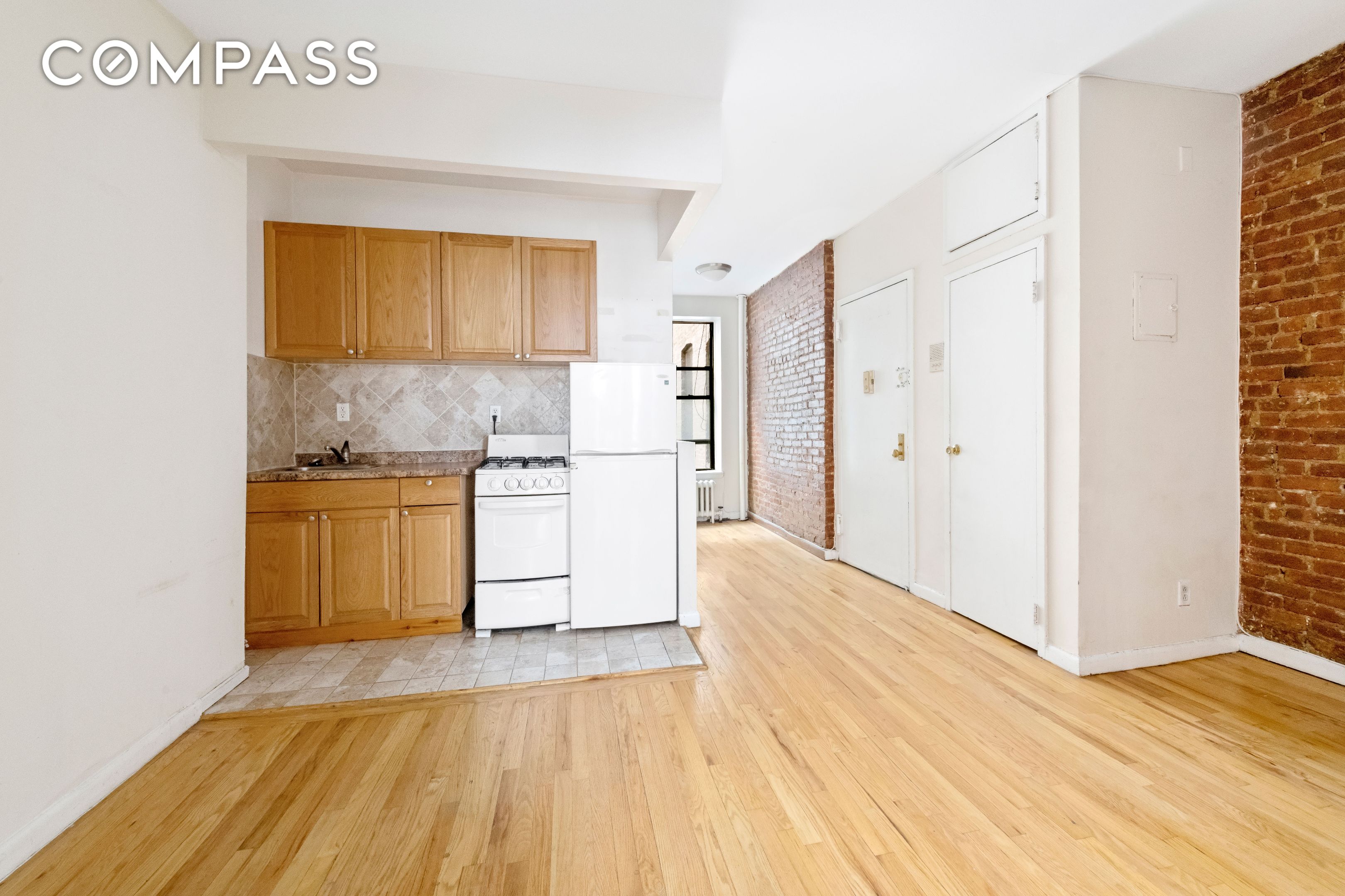 #3 photo, 309 E 95th Street, Upper East Side , NY 10128