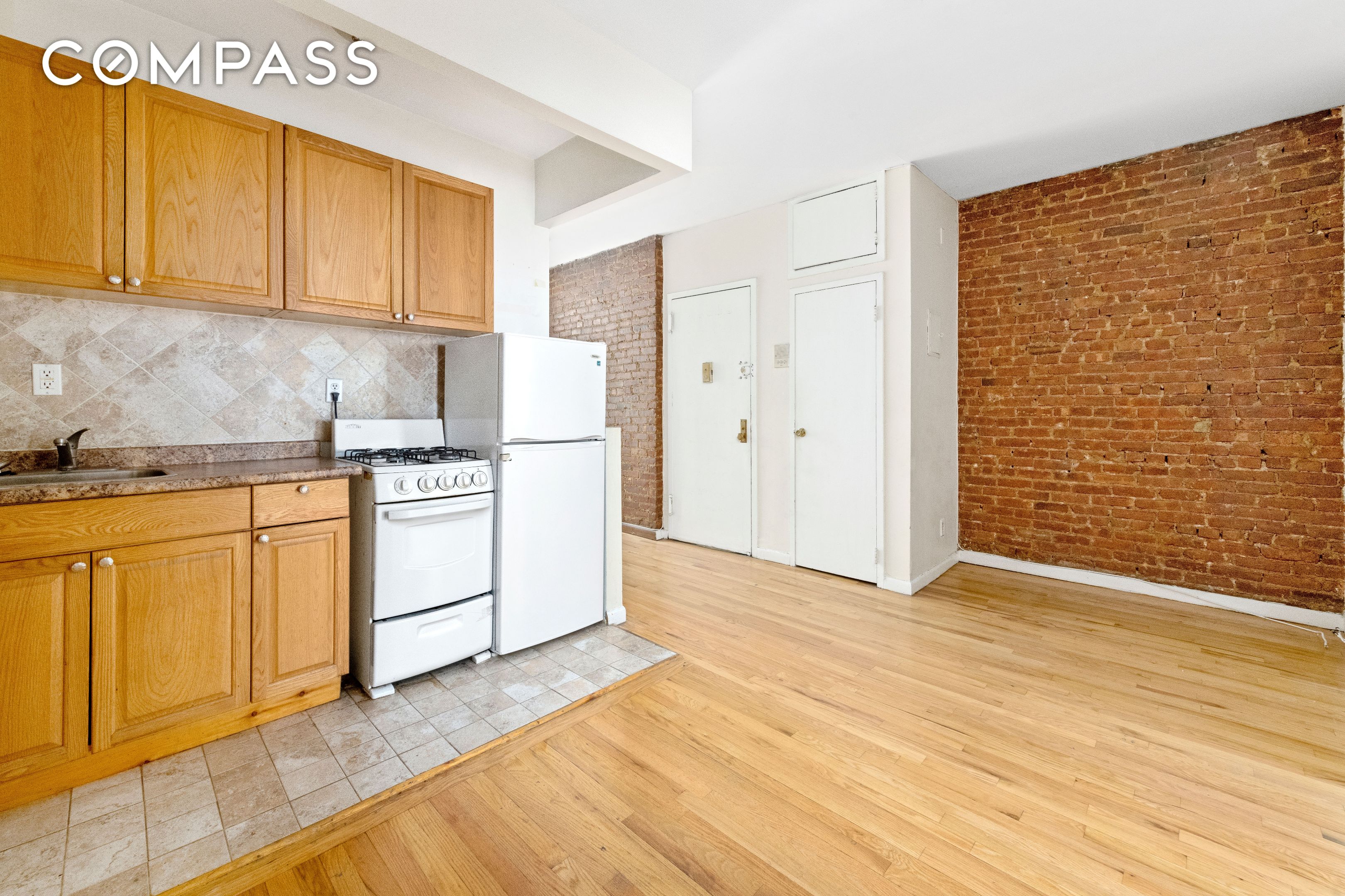 #4 photo, 309 E 95th Street, Upper East Side , NY 10128