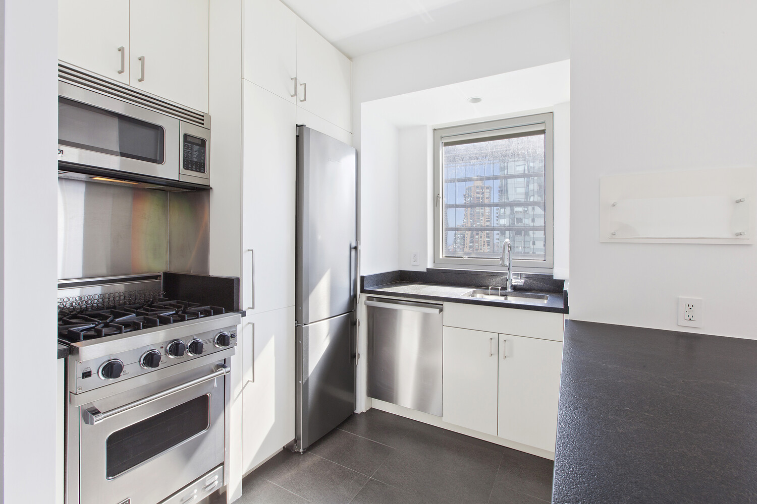 #4 photo, New York City, Hells Kitchen , NY 10019