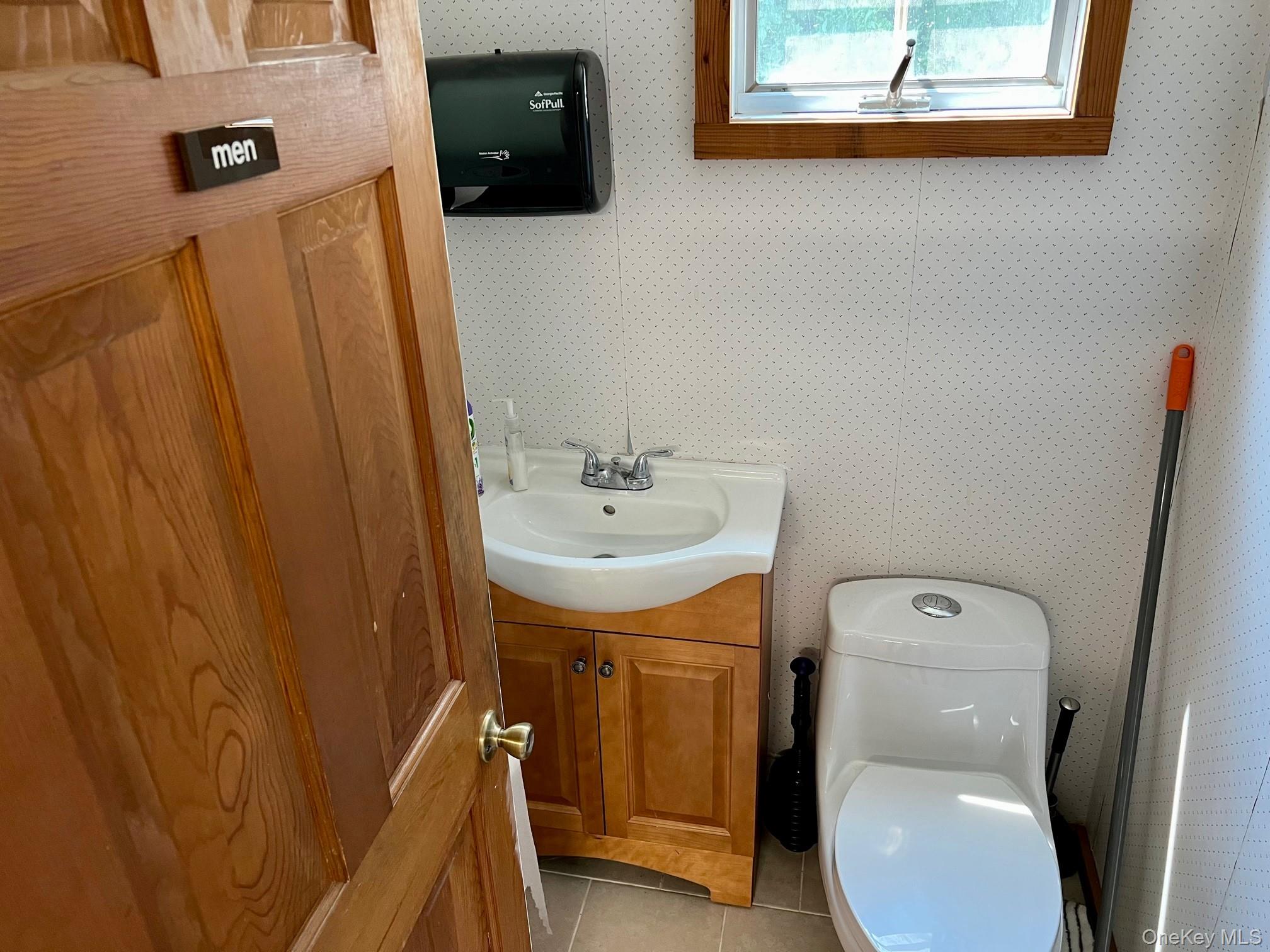 #13 photo, 91 Green Street, Huntington , NY 11743