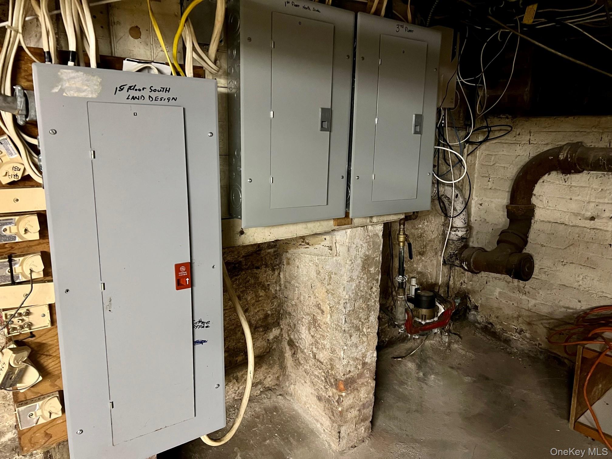 #15 photo, 91 Green Street, Huntington , NY 11743