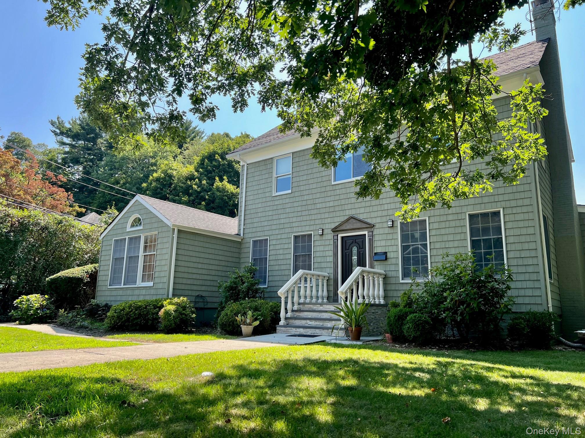 #2 photo, 91 Green Street, Huntington , NY 11743