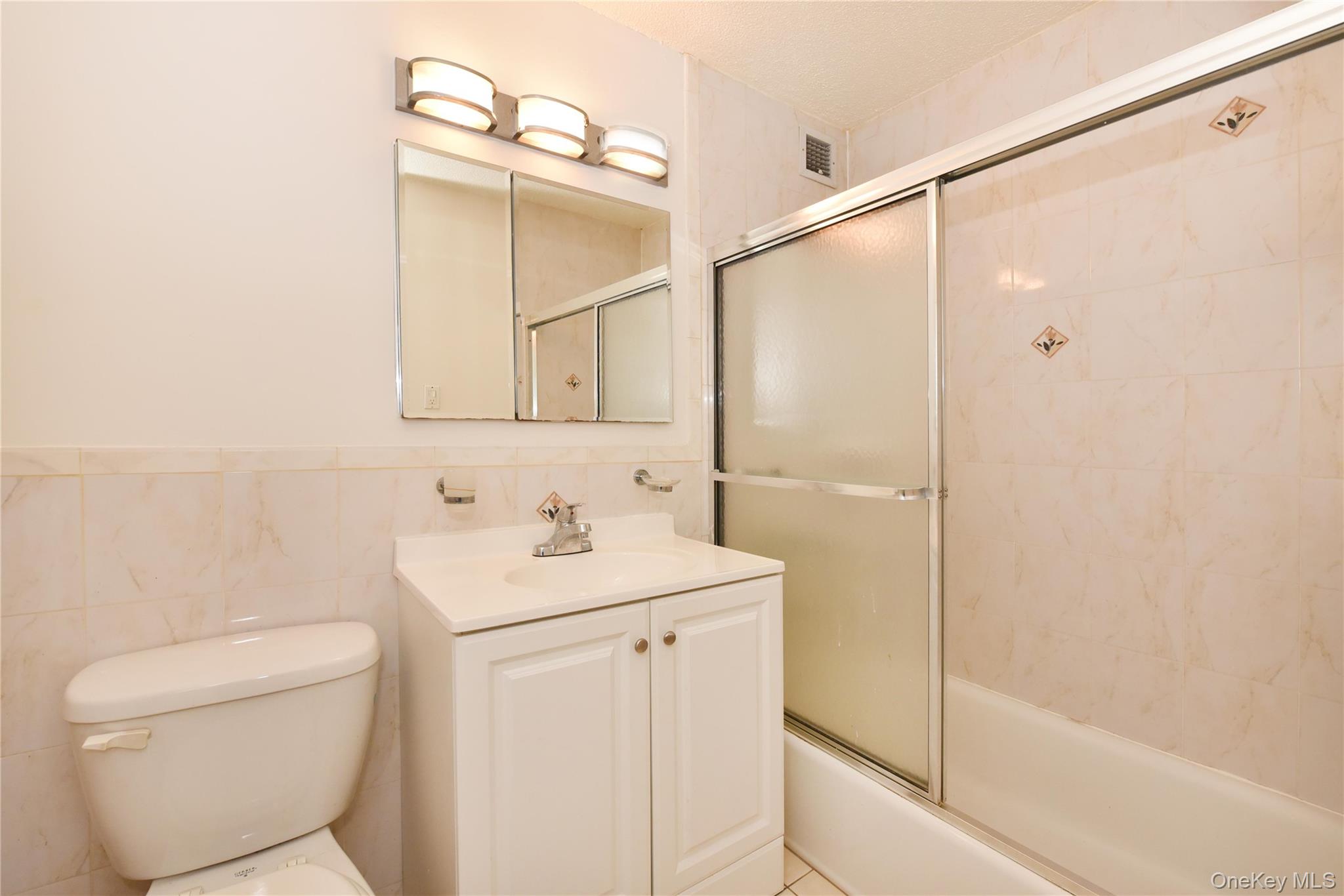 #8 photo, 4140 Union Street, Flushing , NY 11355