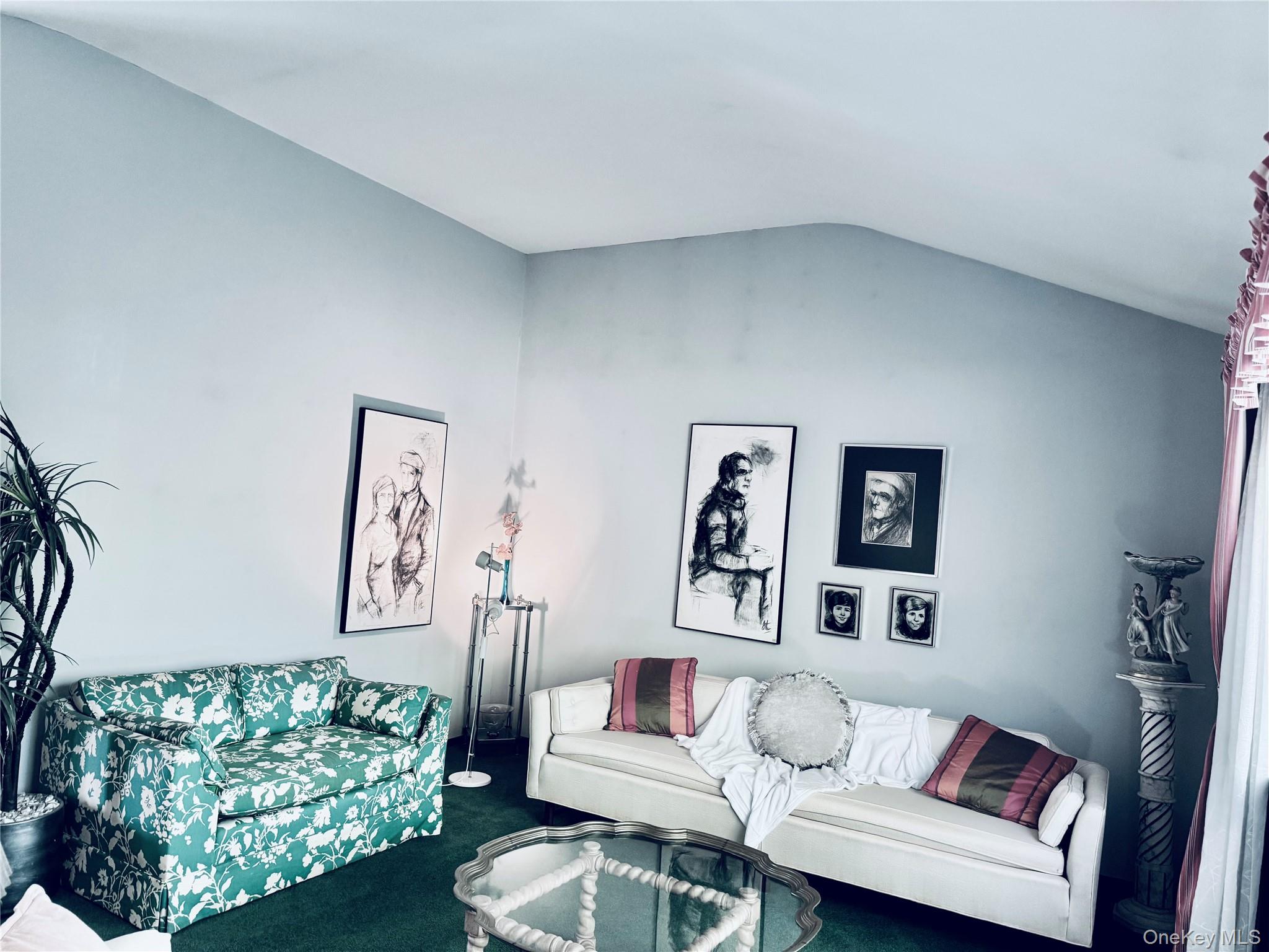 #18 photo, 14 Christa Court, Huntington , NY 11743