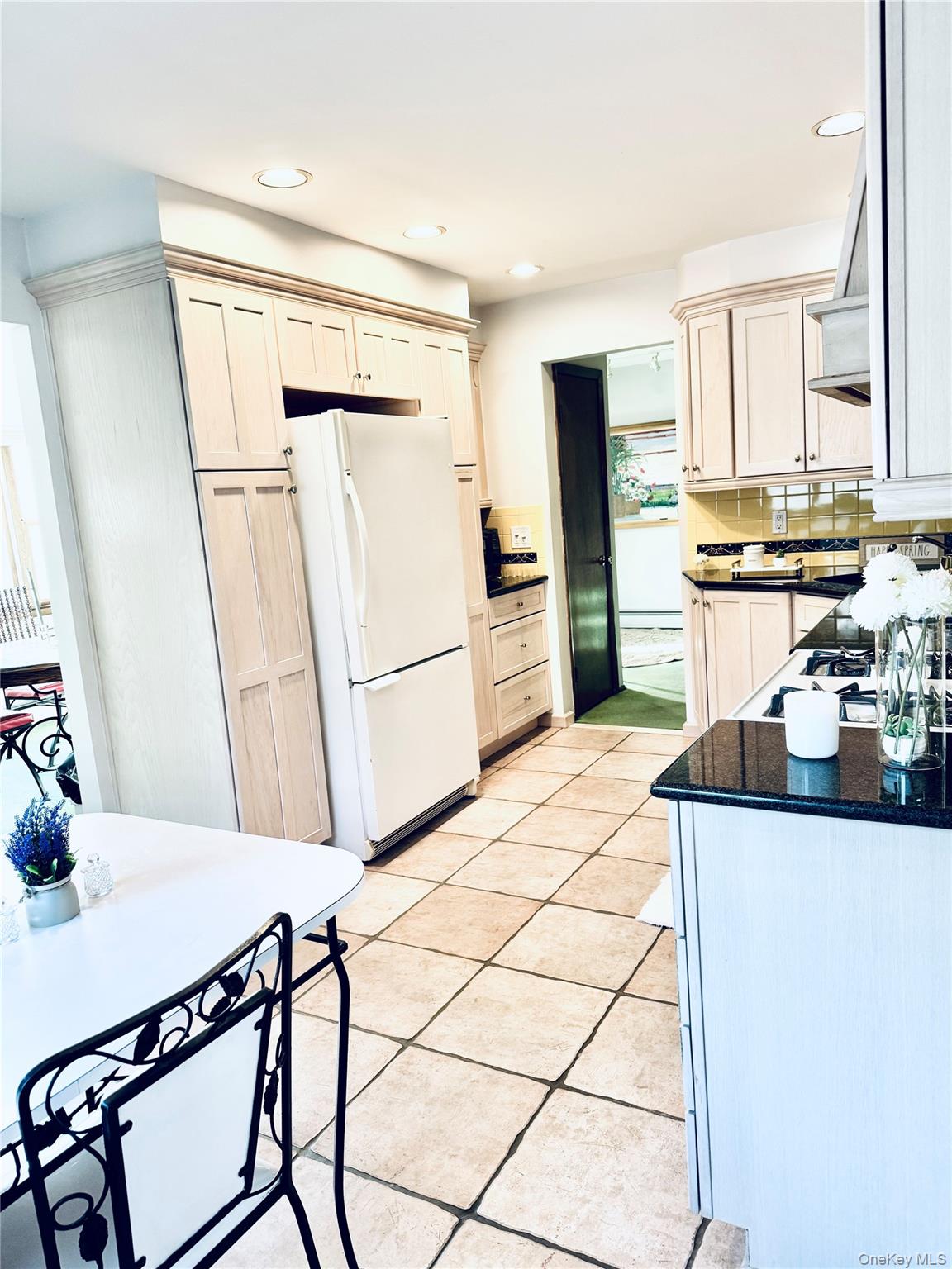 #4 photo, 14 Christa Court, Huntington , NY 11743