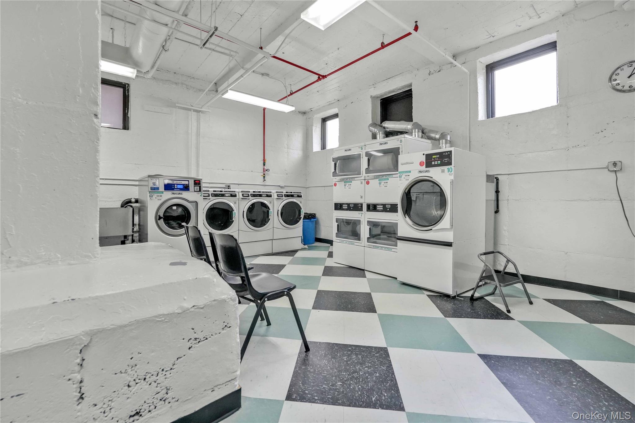 #9 photo, 76-66 Austin Street, Forest Hills , NY 11375