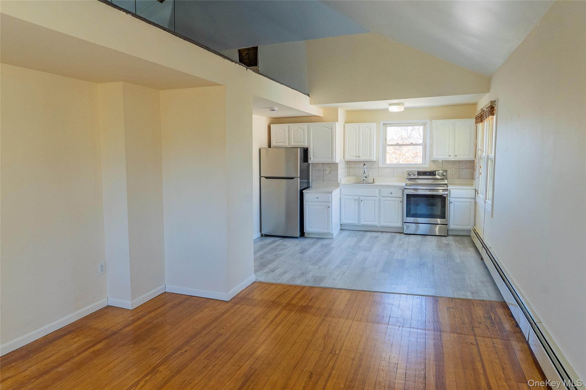 #11 photo, 168 Oldfield Avenue, Amityville , NY 11701