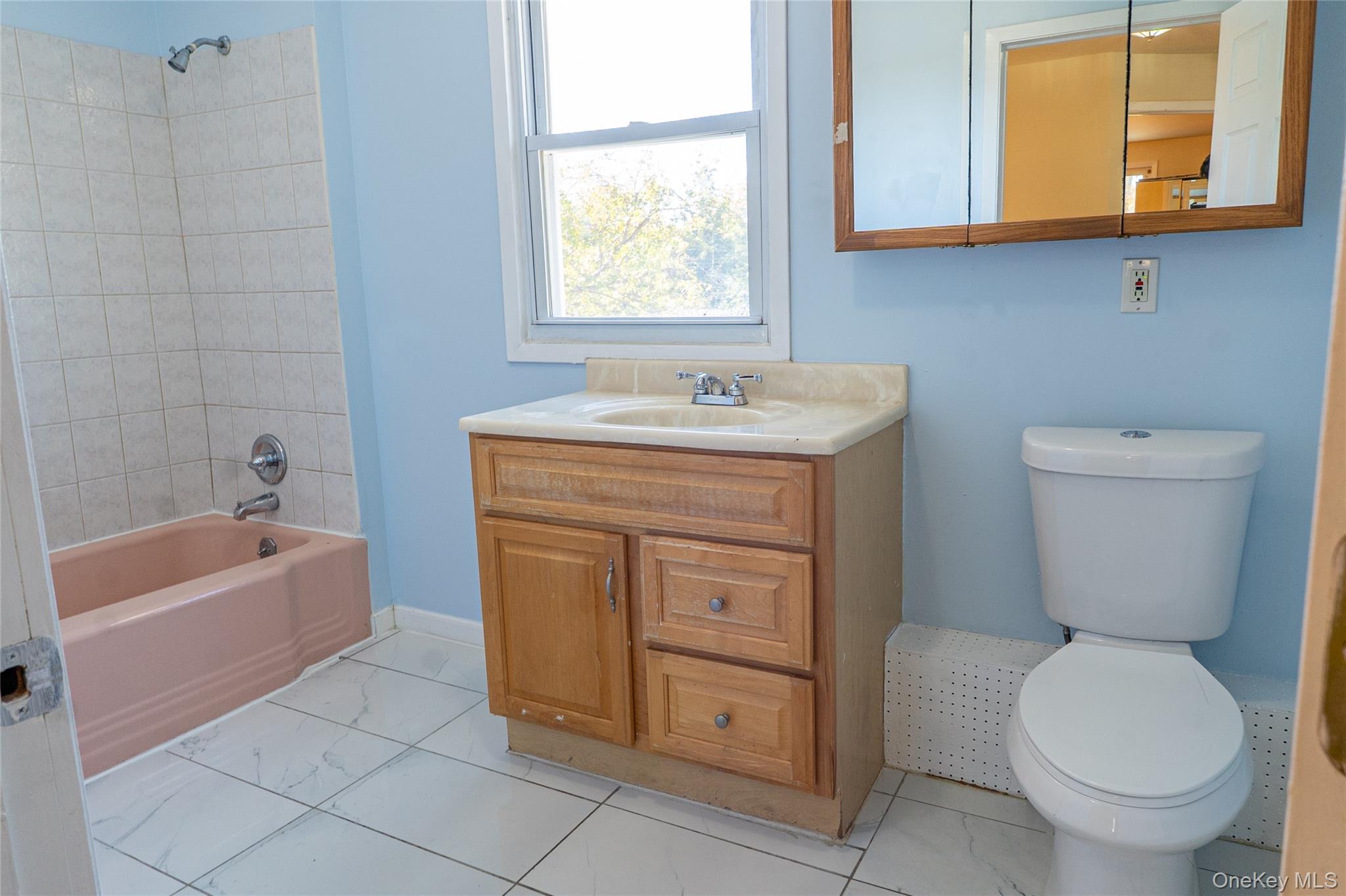 #15 photo, 168 Oldfield Avenue, Amityville , NY 11701