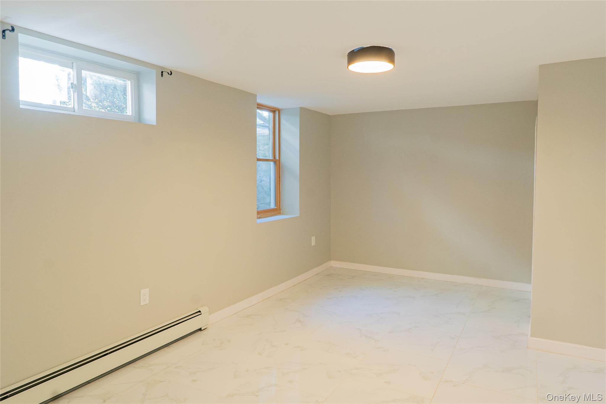 #18 photo, 168 Oldfield Avenue, Amityville , NY 11701