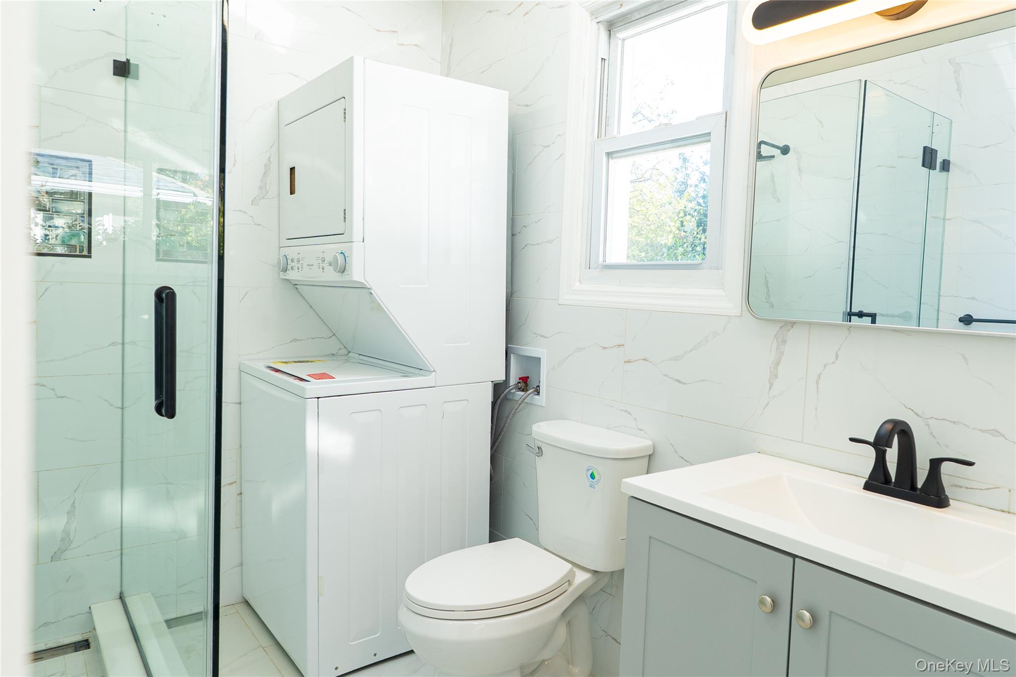 #7 photo, 168 Oldfield Avenue, Amityville , NY 11701