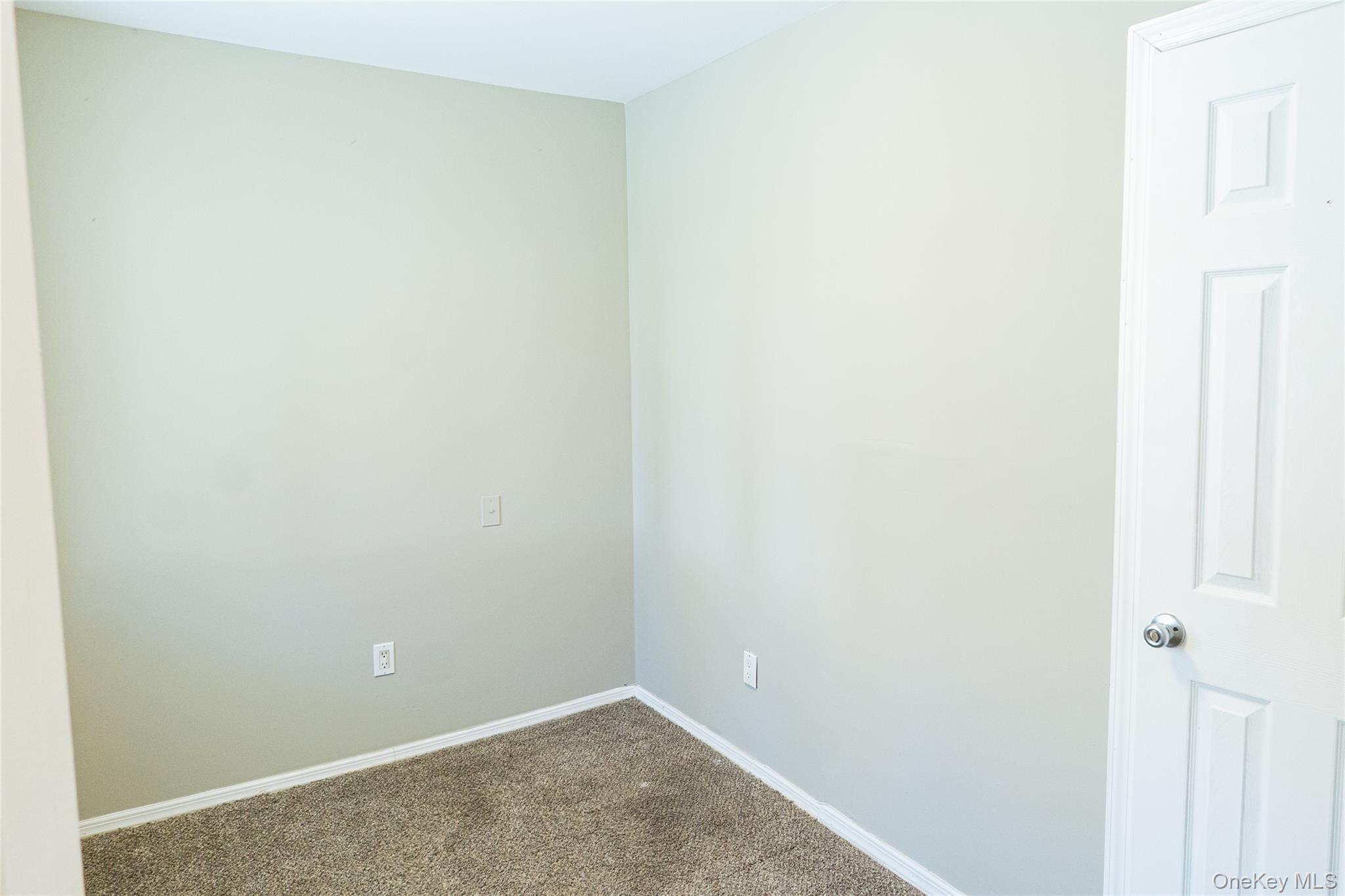 #9 photo, 168 Oldfield Avenue, Amityville , NY 11701