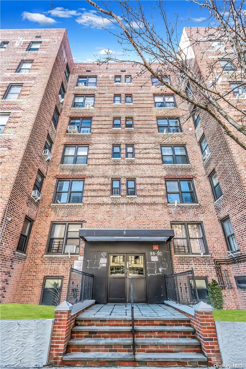 #15 photo, 88-30 182 Street, Hollis , NY 11423