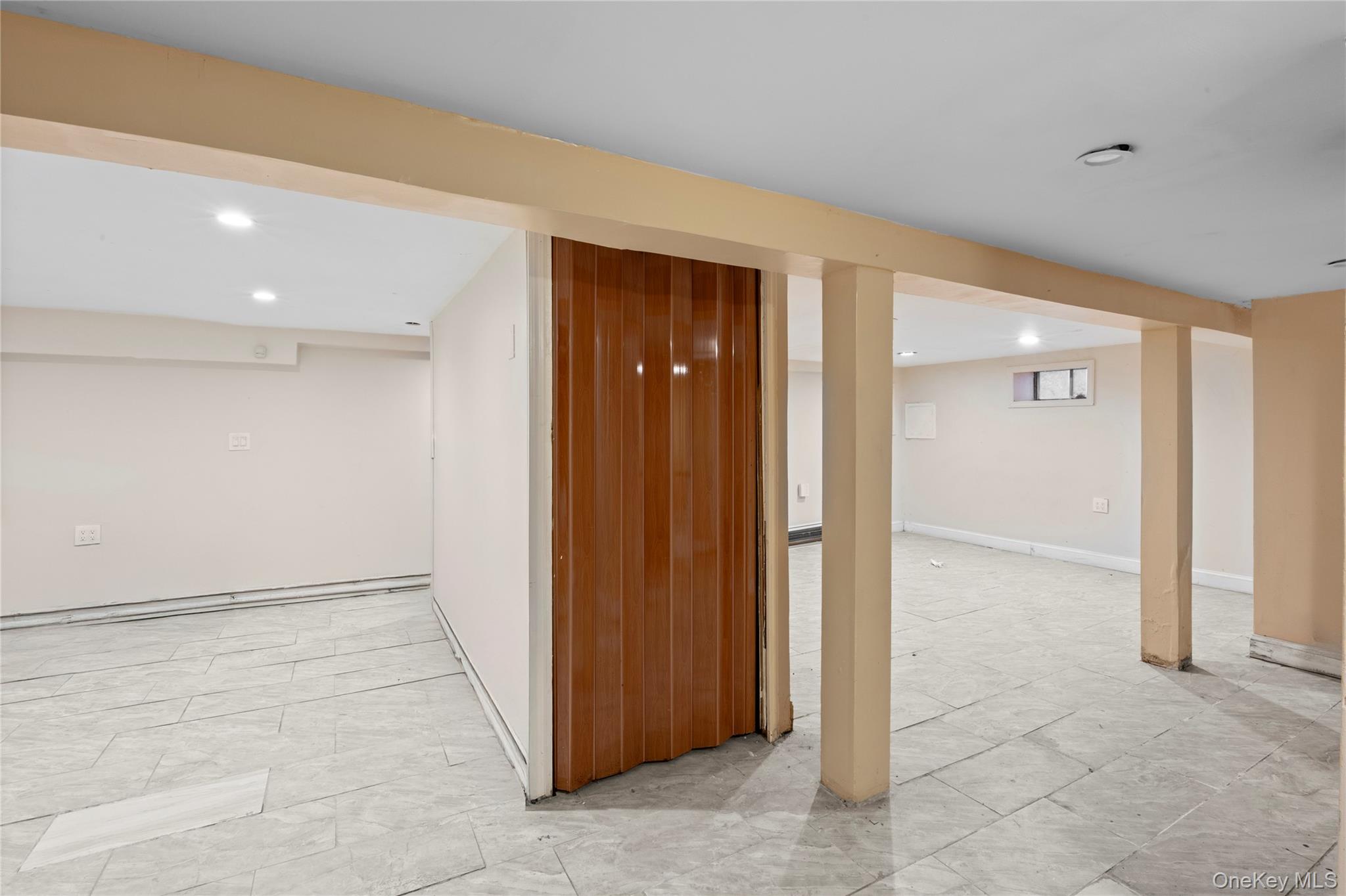 #18 photo, 85 Todd Road, Valley Stream , NY 11580