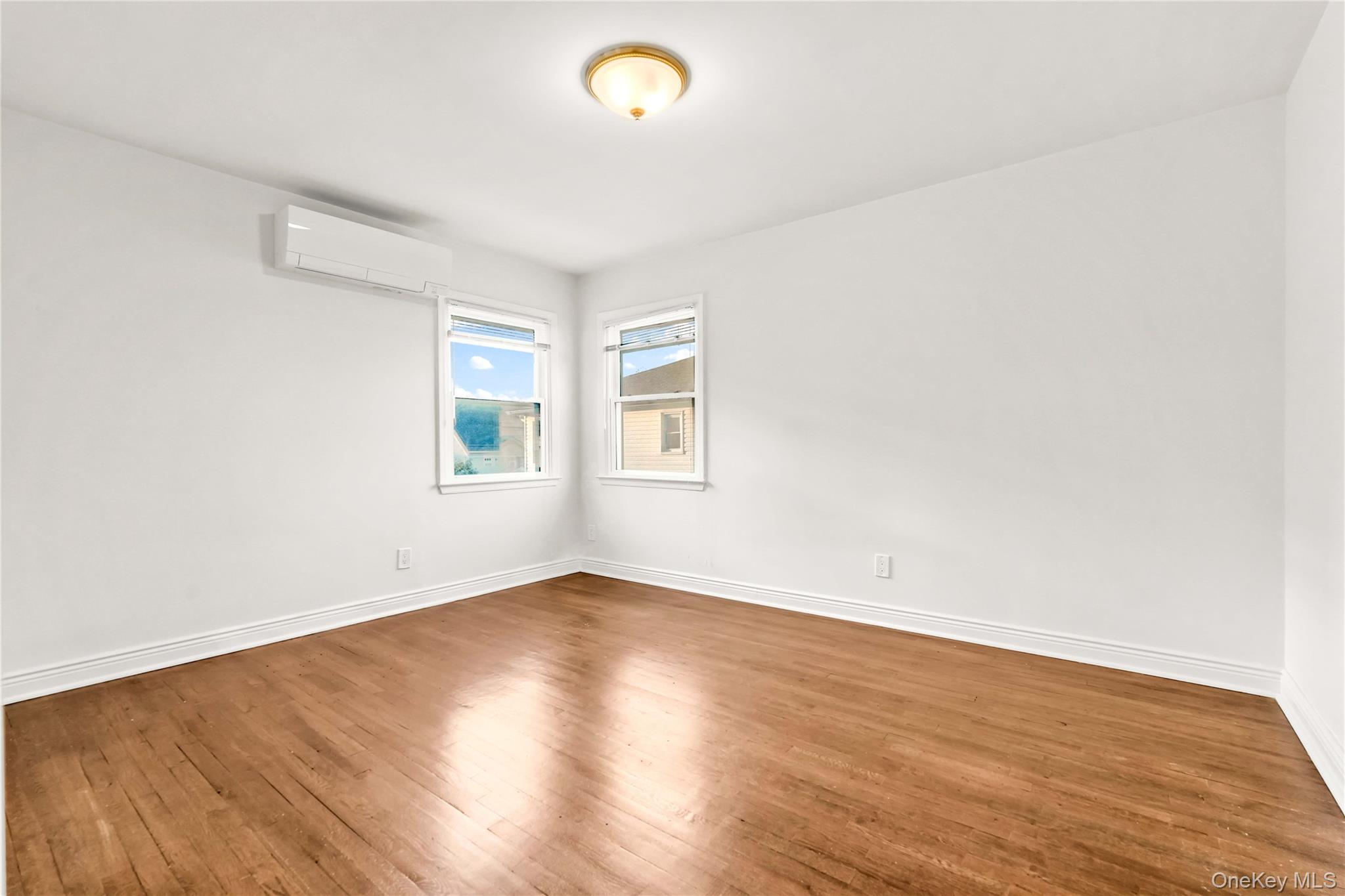 #15 photo, 9519 160th Avenue, Howard Beach , NY 11414