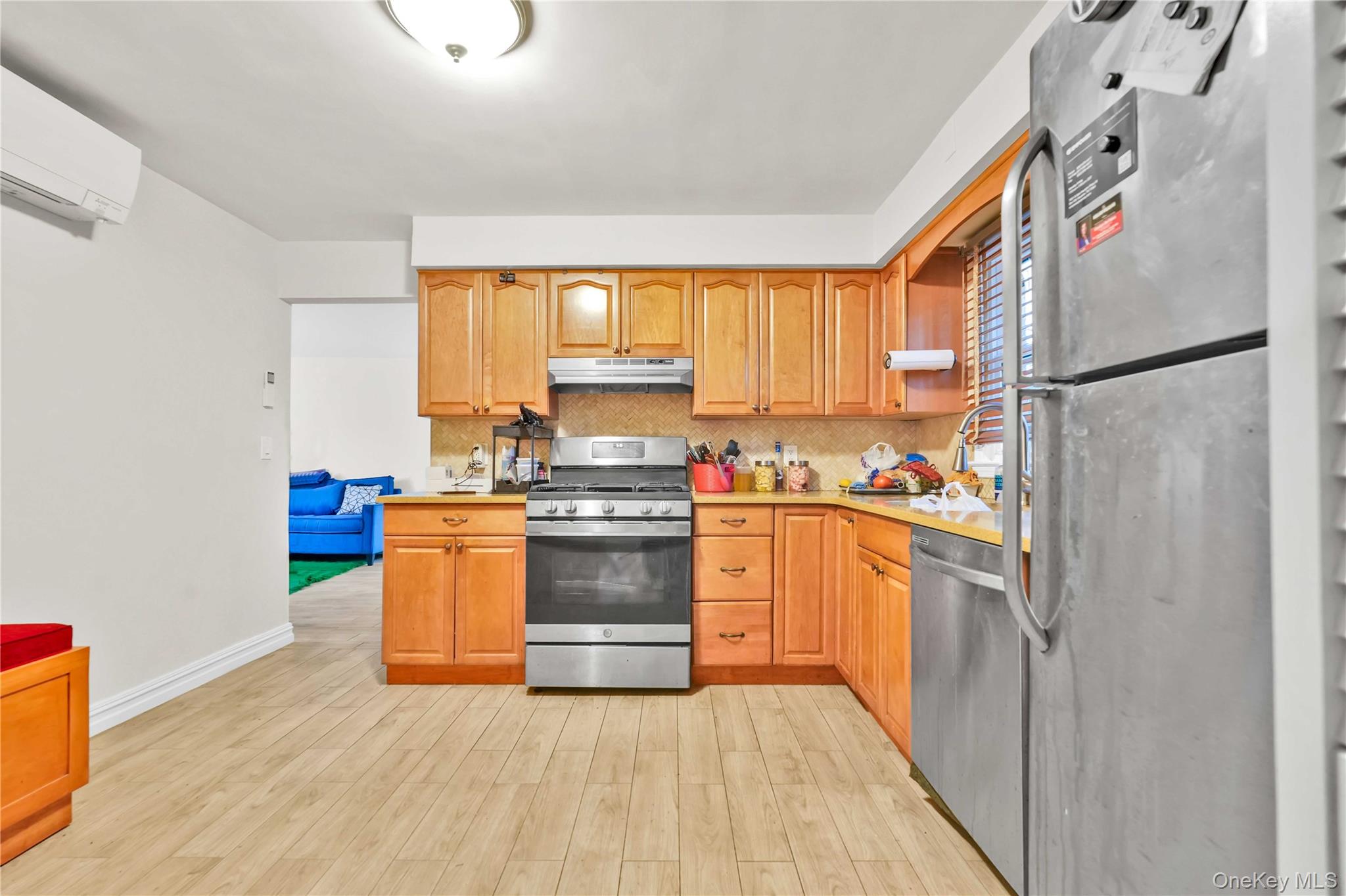 #20 photo, 9519 160th Avenue, Howard Beach , NY 11414