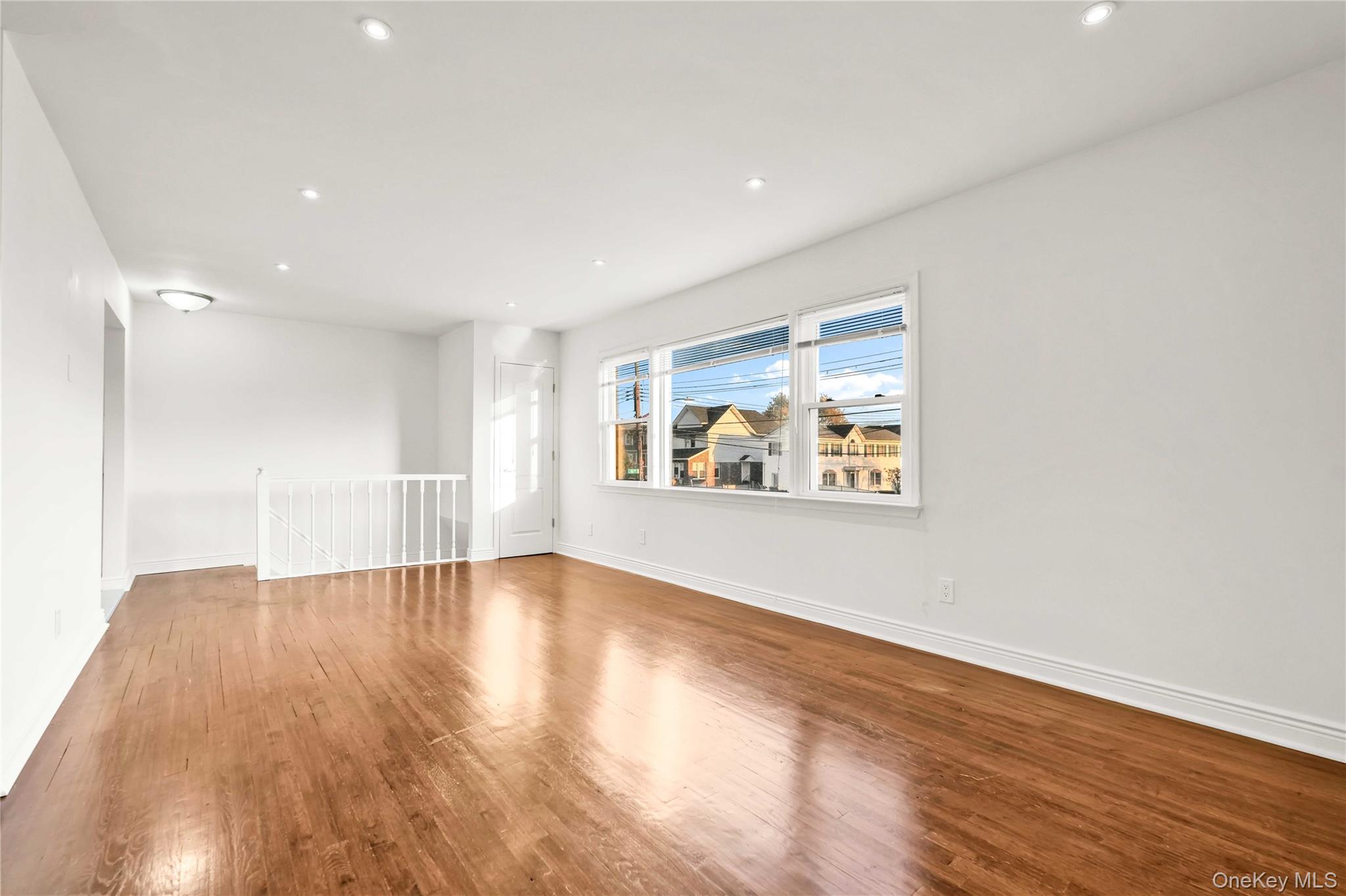 #6 photo, 9519 160th Avenue, Howard Beach , NY 11414