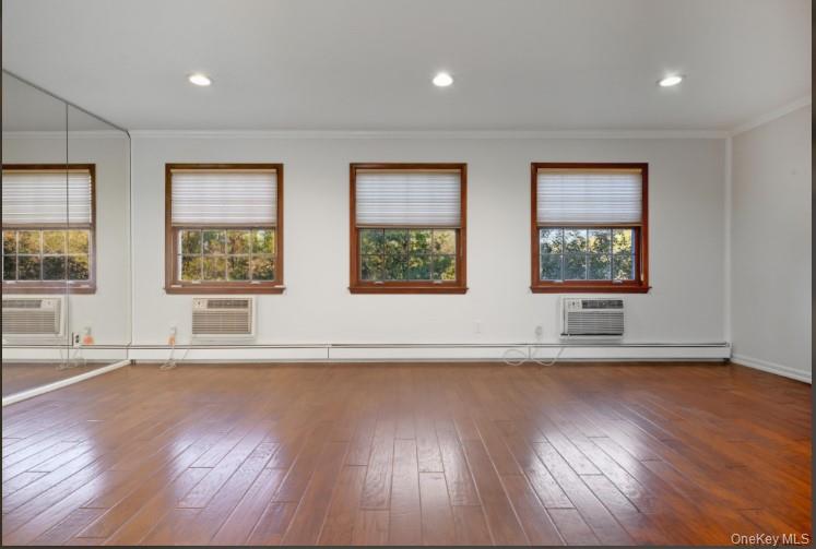 #7 photo, 14-14 BONNIE, Bayside , NY 11360