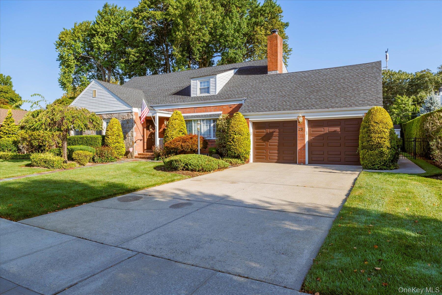 #1 photo, 25 Atkinson Road, Rockville Centre , NY 11570