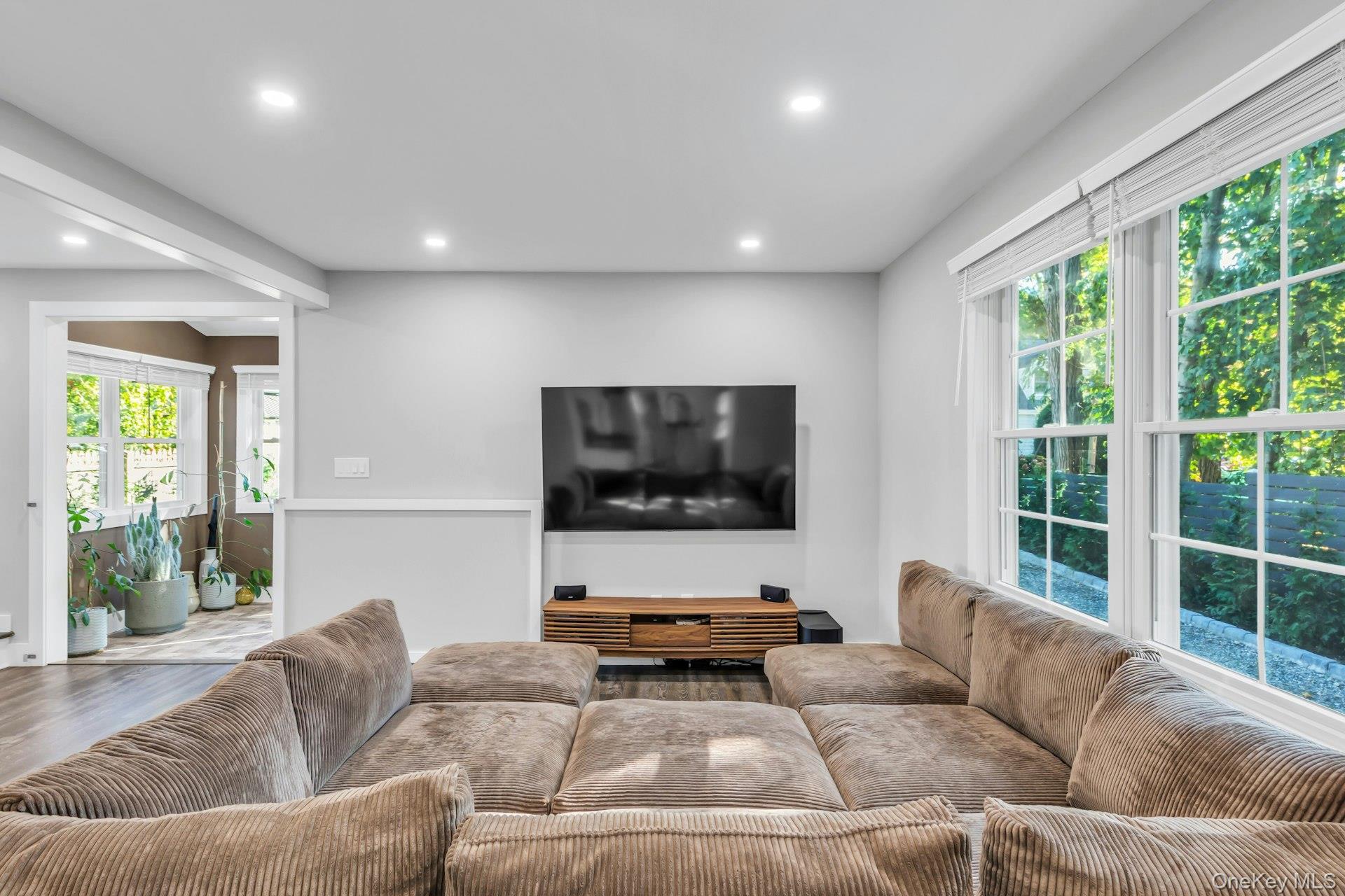 #10 photo, 2 Roosevelt Street, Bayville , NY 11709