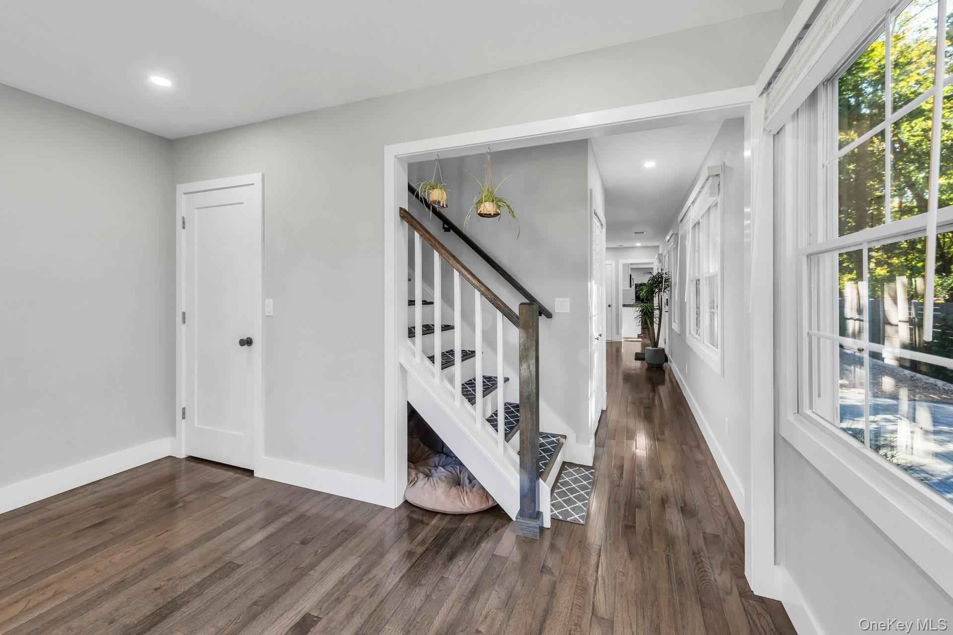 #18 photo, 2 Roosevelt Street, Bayville , NY 11709