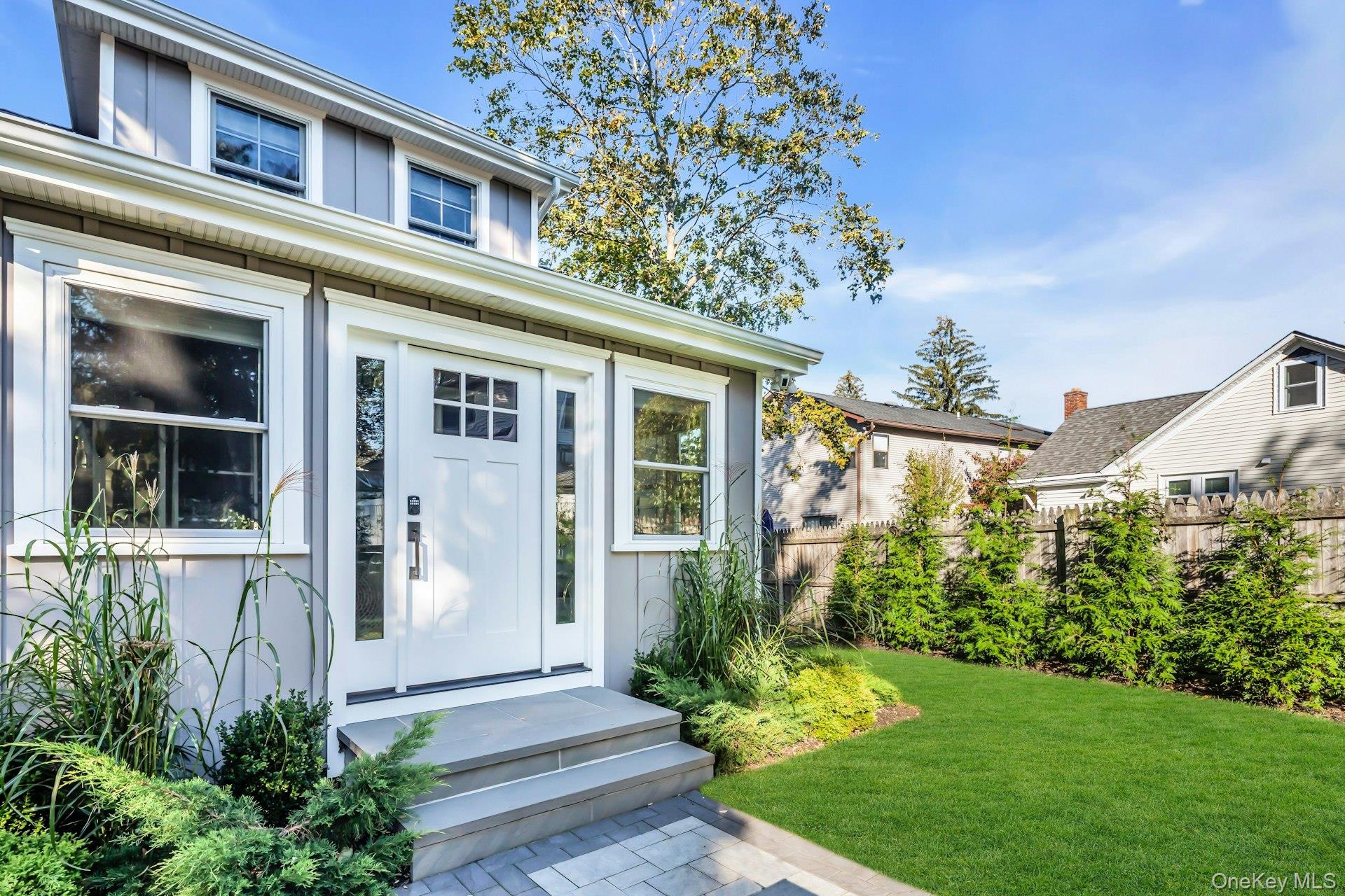 #4 photo, 2 Roosevelt Street, Bayville , NY 11709