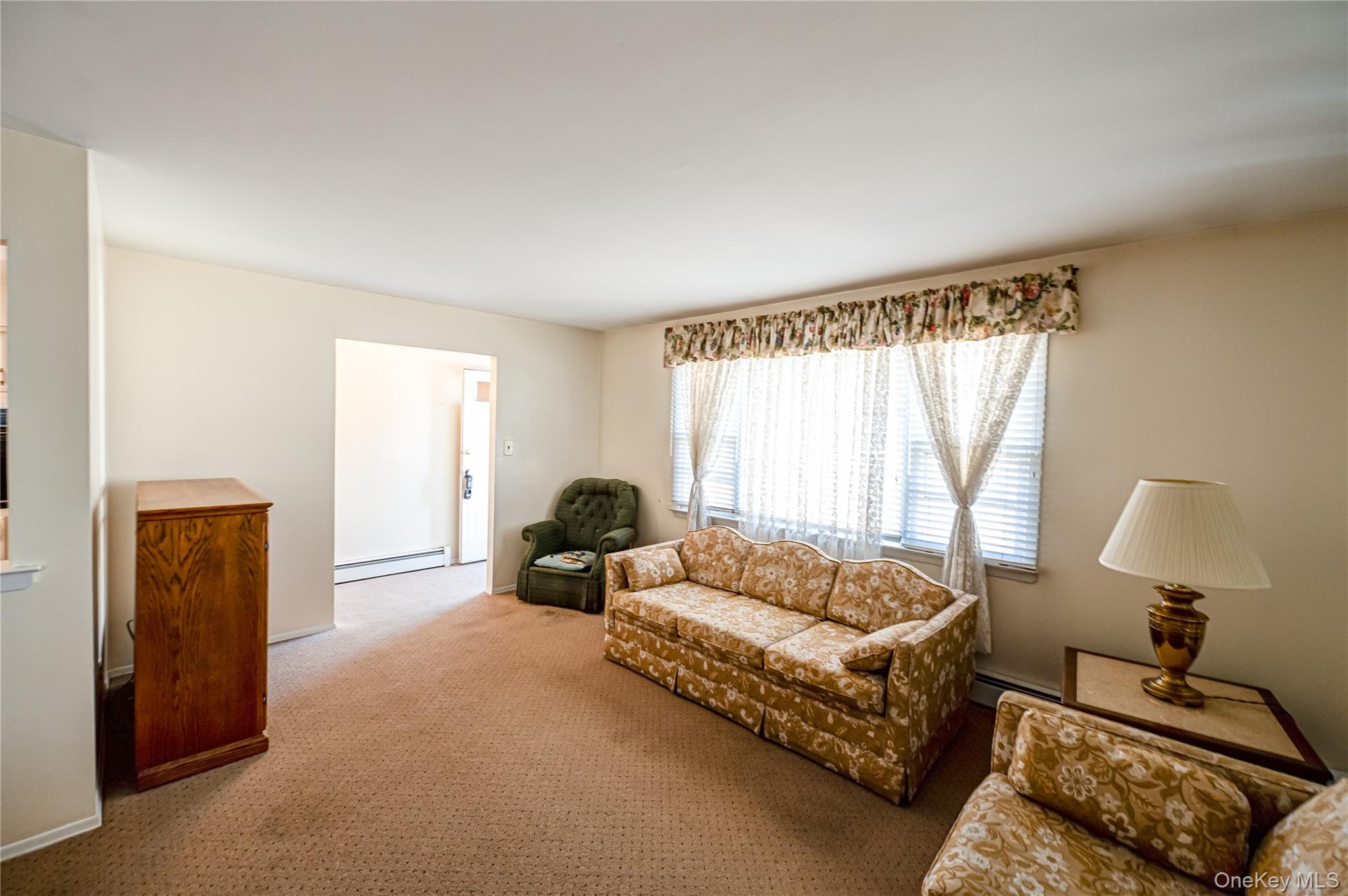 #4 photo, 2672 Martin Avenue, Bellmore , NY 11710