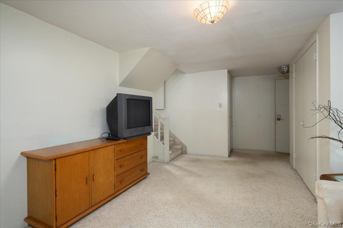 #10 photo, 202 Vincent Drive, East Meadow , NY 11554