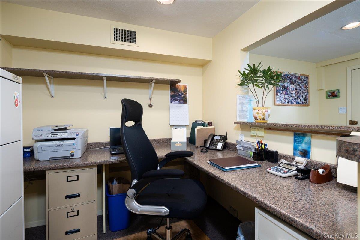 #17 photo, 202 Vincent Drive, East Meadow , NY 11554