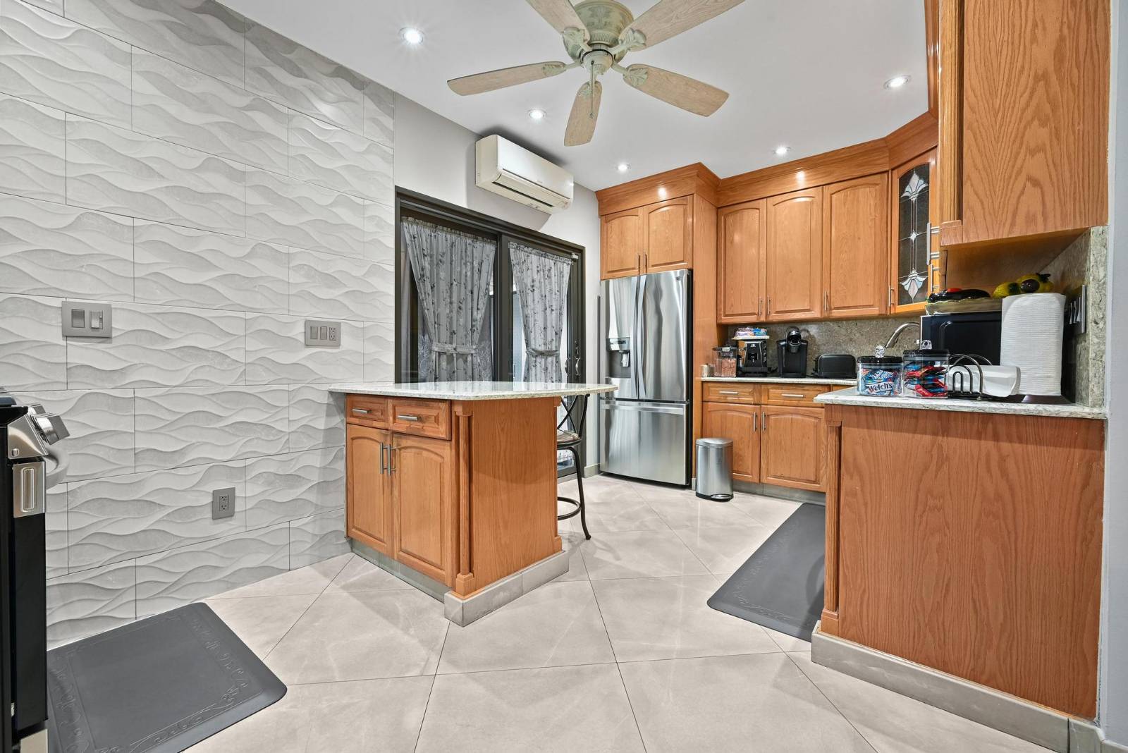 #11 photo, 1836 72nd St, Bensonhurst , NY 11204