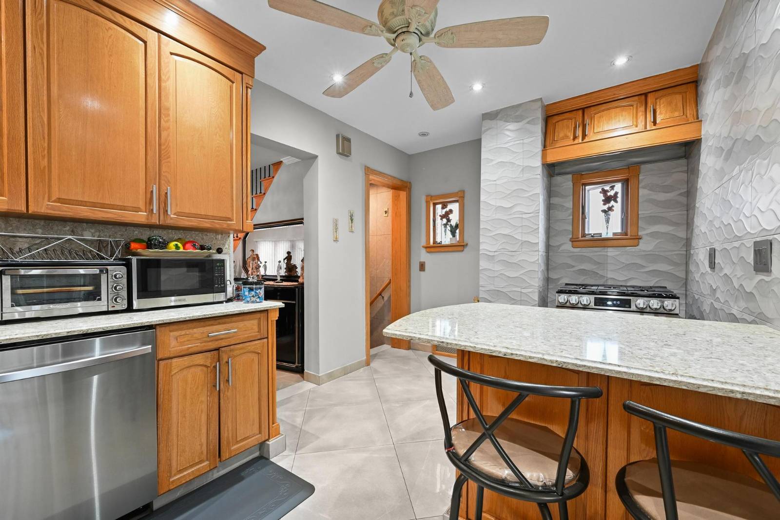 #12 photo, 1836 72nd St, Bensonhurst , NY 11204