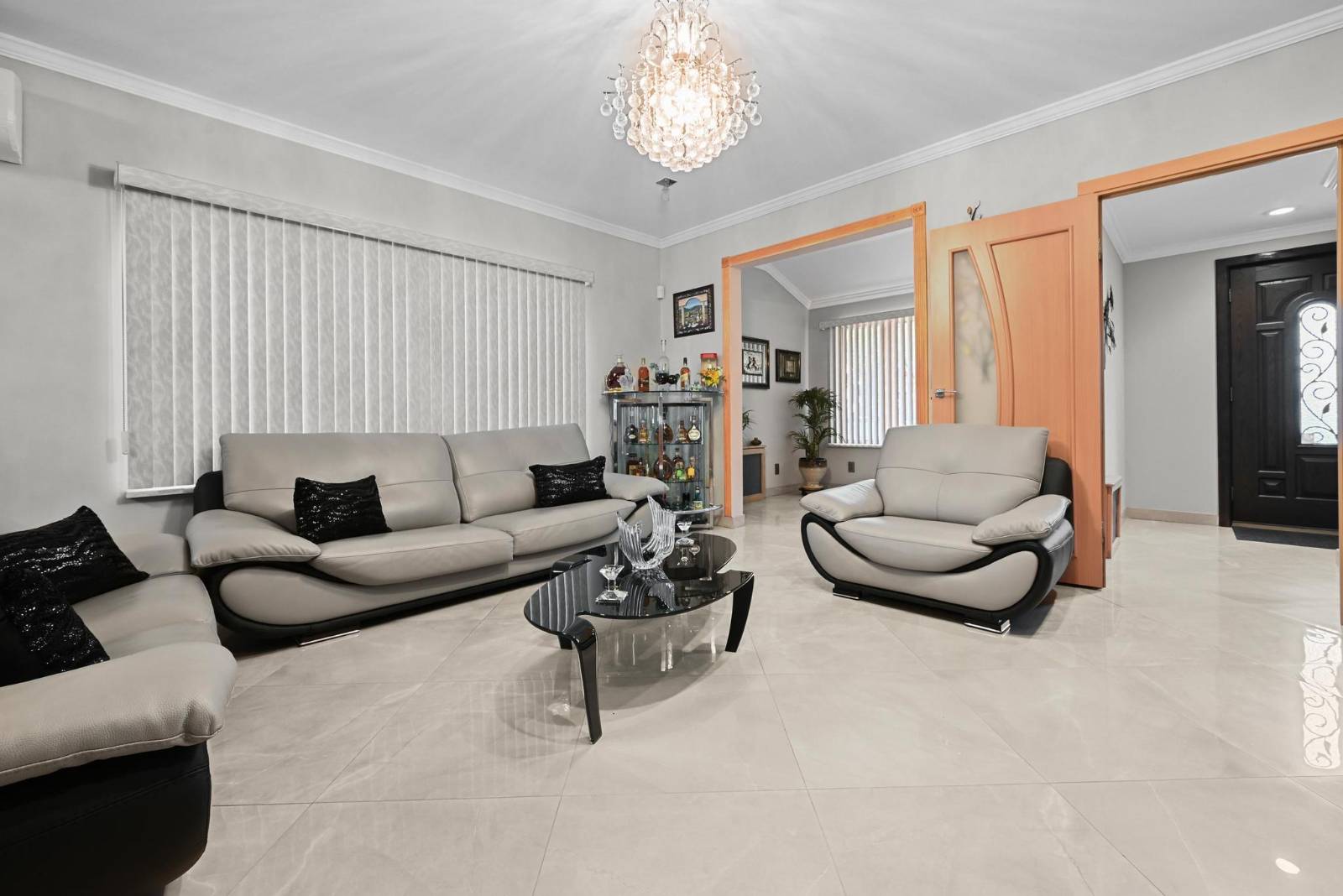 #6 photo, 1836 72nd St, Bensonhurst , NY 11204