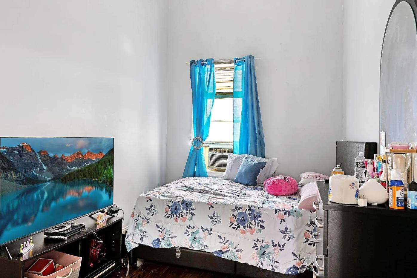 #21 photo, 166 Atkins ave,, East New York , NY 11208