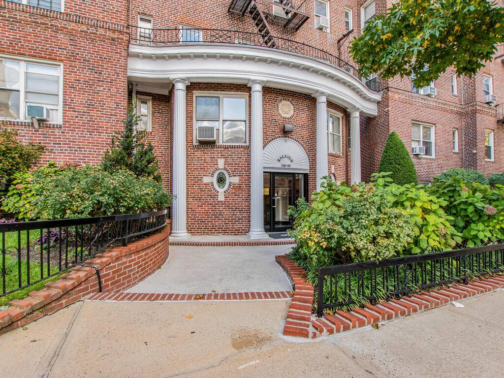 #10 photo, 110-55 72nd Road, #601, Forest Hills , NY 11375