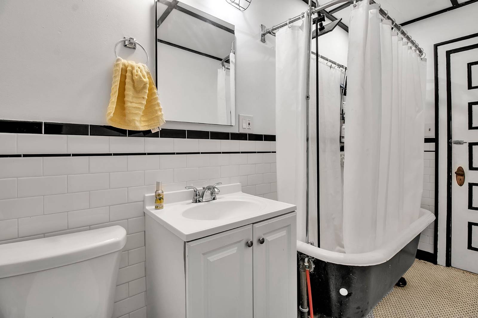 #22 photo, 417 W Delavan Ave, Buffalo , NY 14213