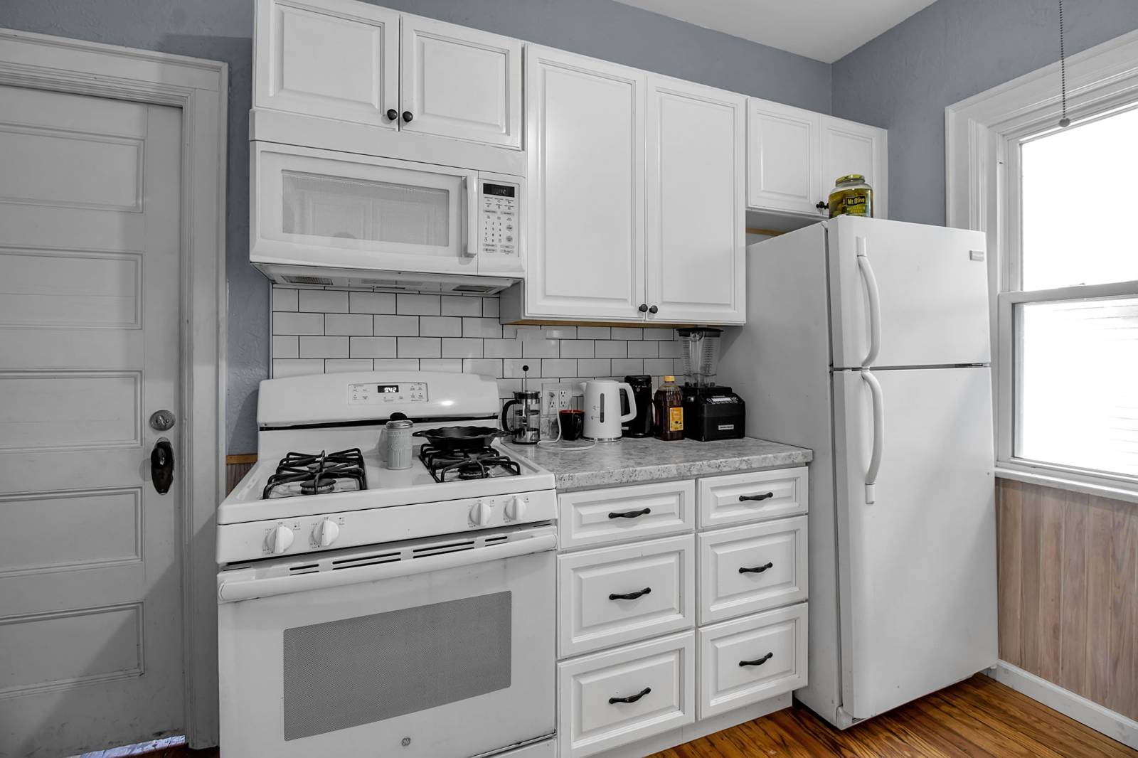 #8 photo, 417 W Delavan Ave, Buffalo , NY 14213