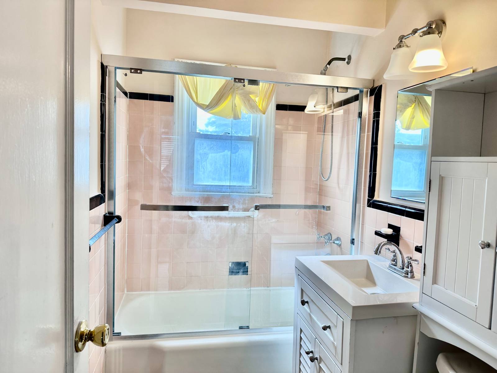 #7 photo, 484 Chelsea Rd, Oceanside , NY 11572