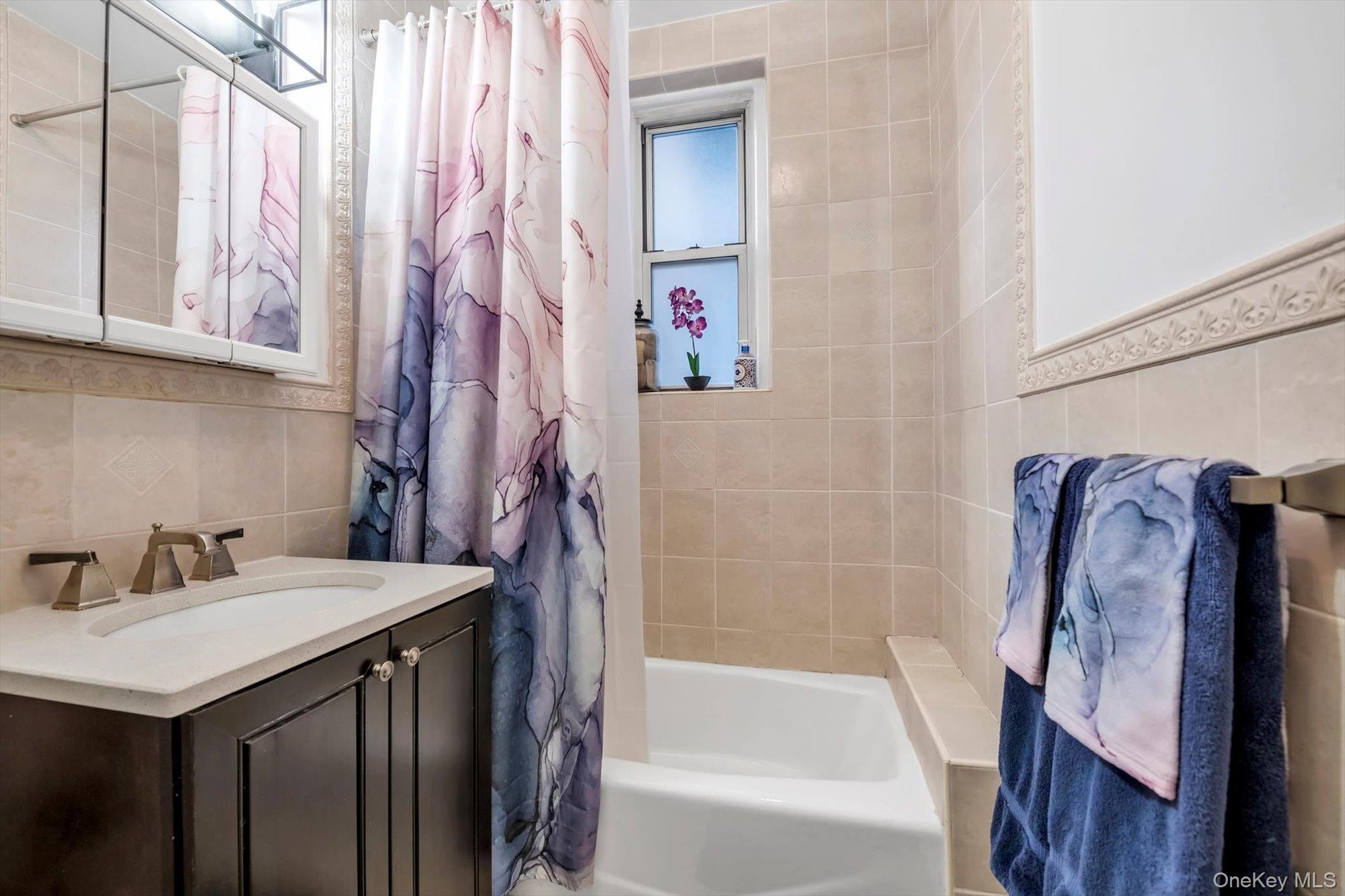 #10 photo, 111-15 75th Avenue, Forest Hills , NY 11375