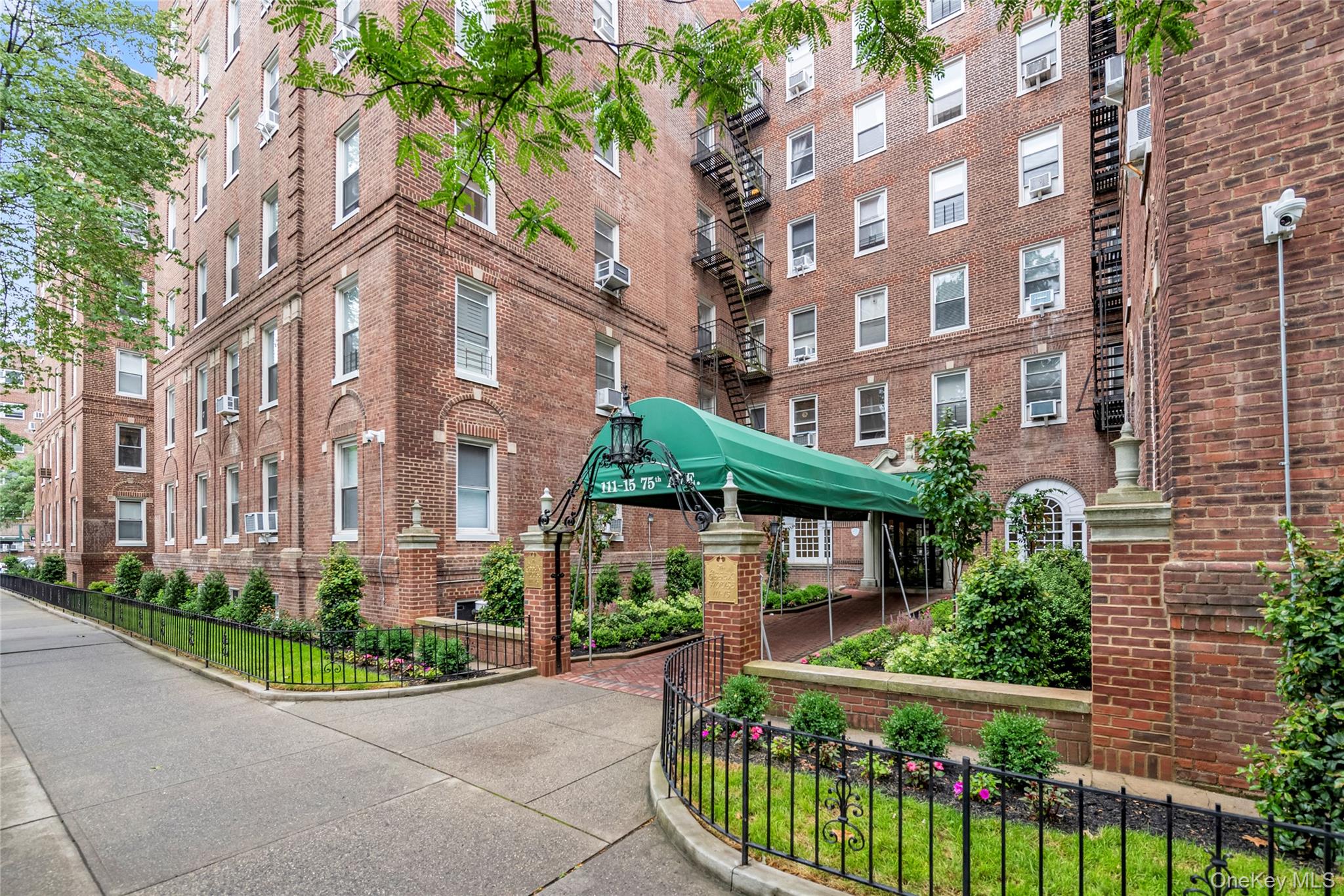 #16 photo, 111-15 75th Avenue, Forest Hills , NY 11375